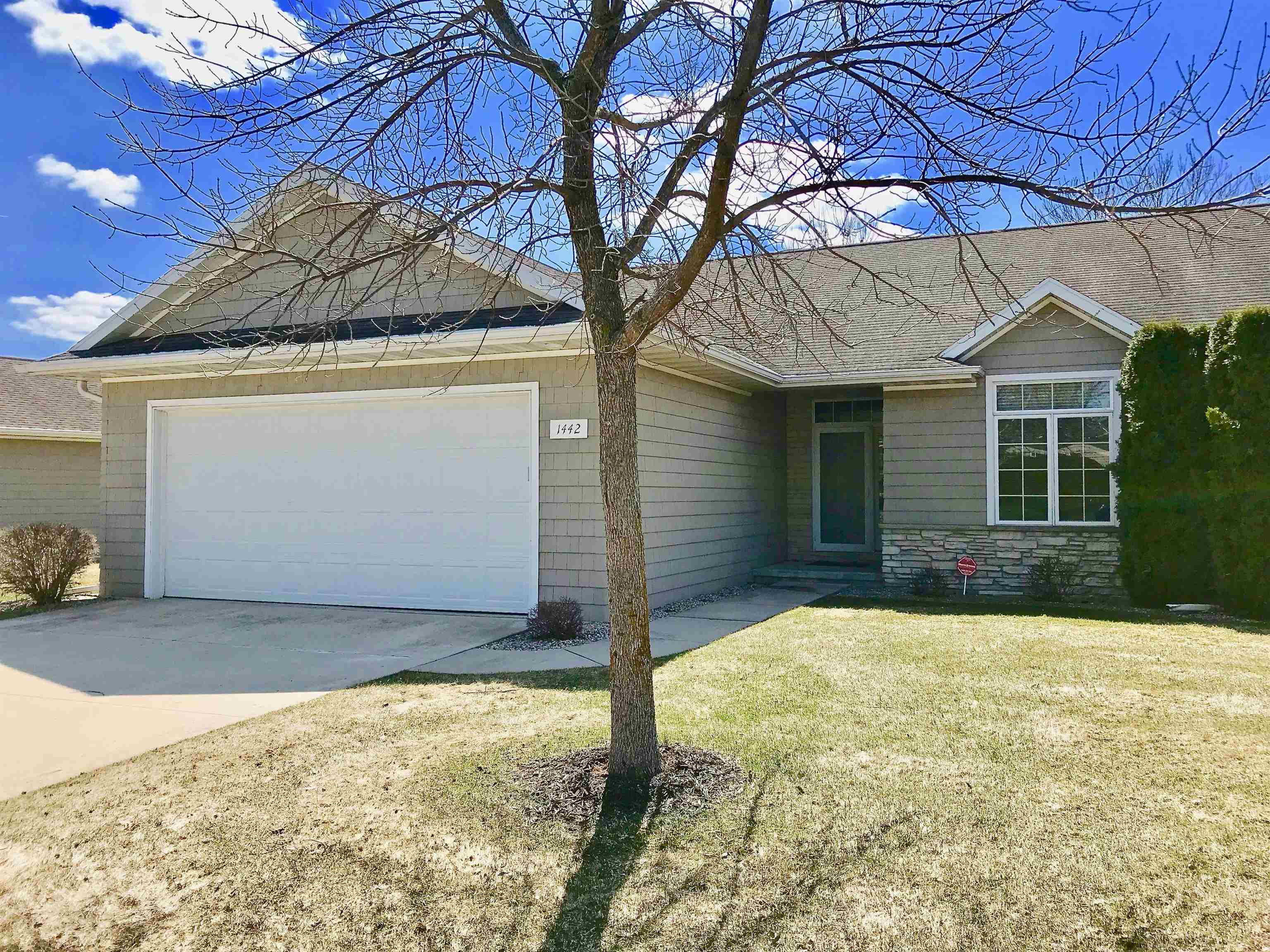 1442 RUSHMORE Circle