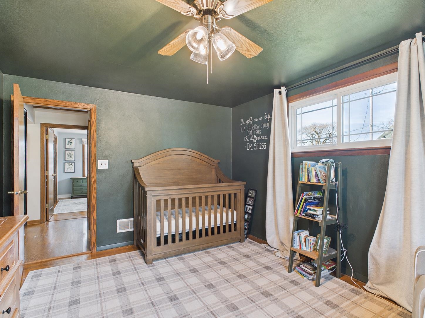 119 E TAFT Avenue