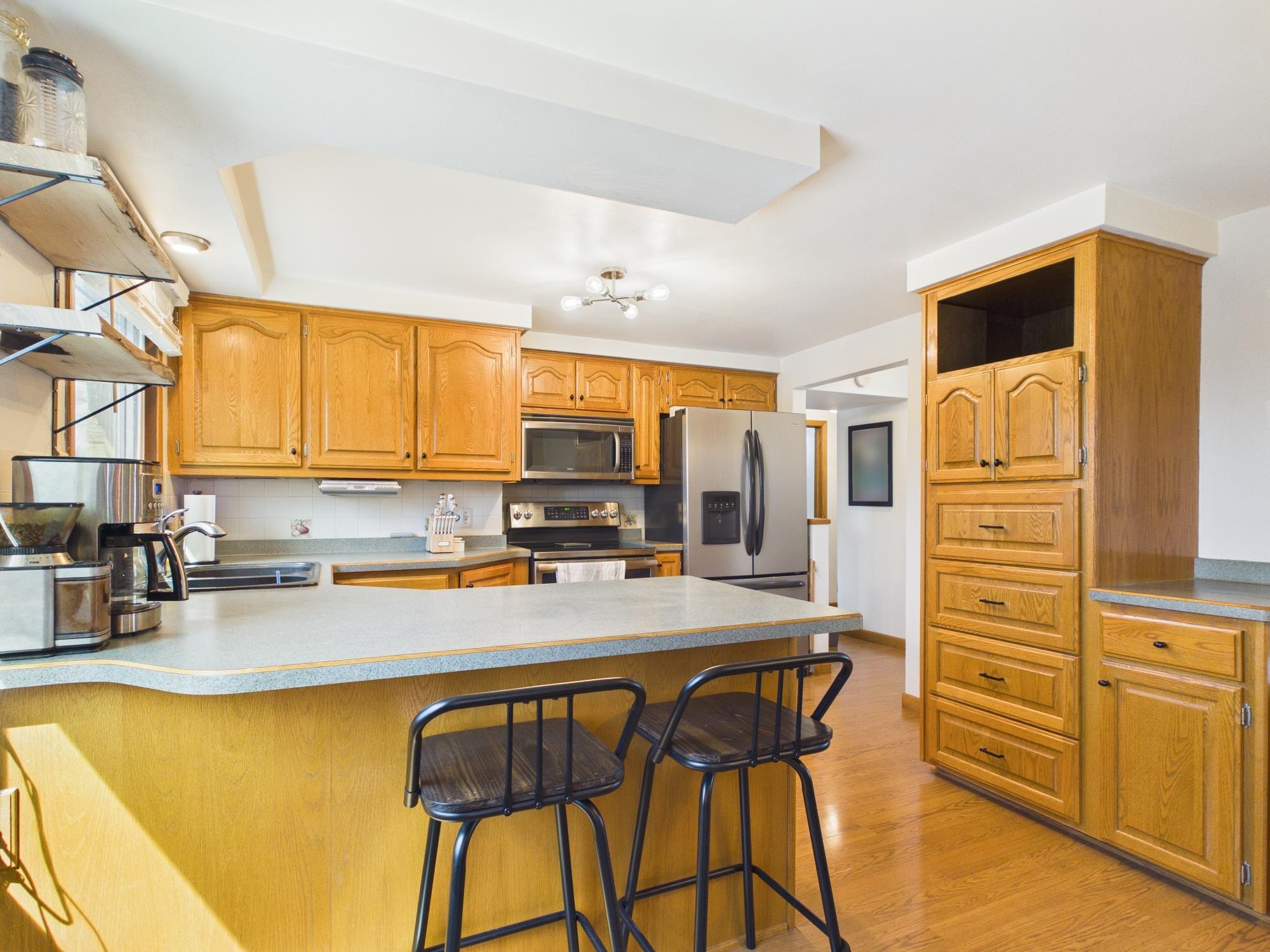 119 E TAFT Avenue