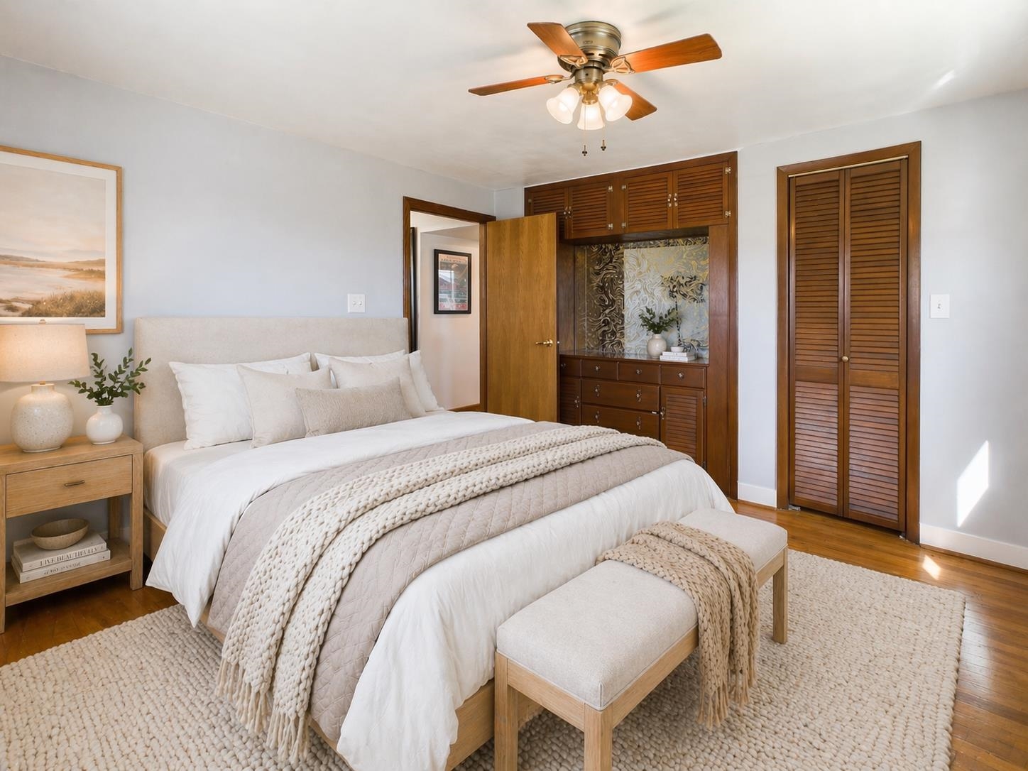 119 E TAFT Avenue