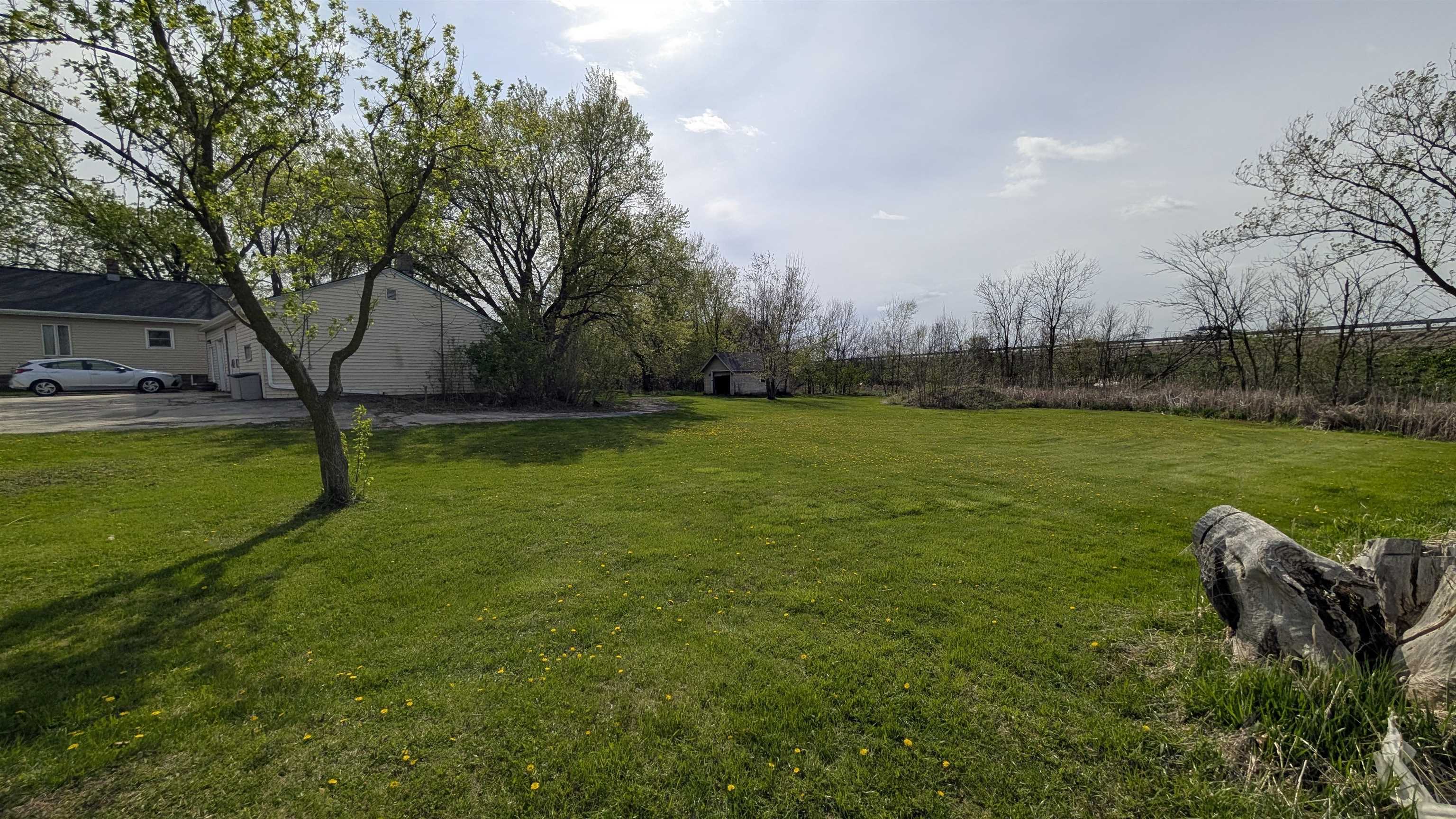 1251 MALONEY Road
