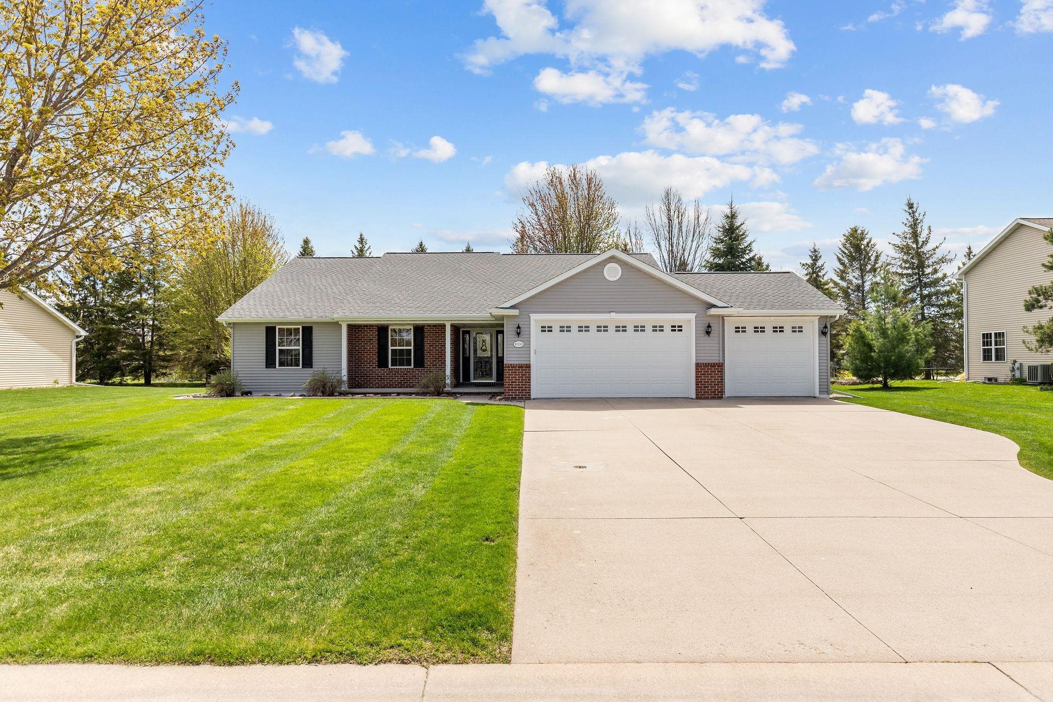 W7245 SUNFIELD Drive