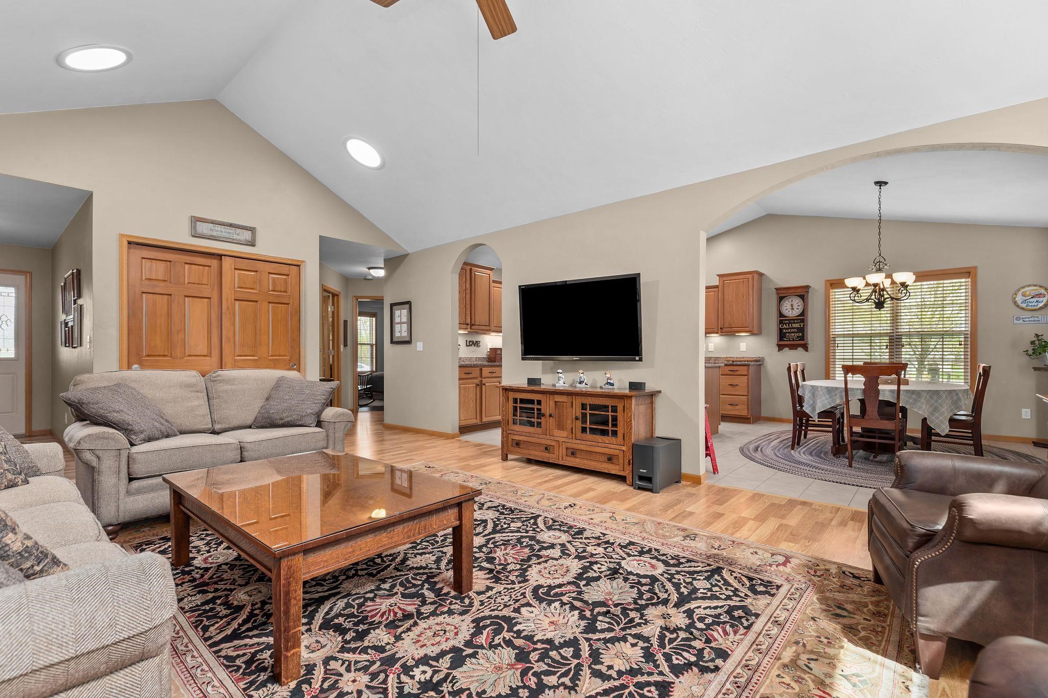 W7245 SUNFIELD Drive
