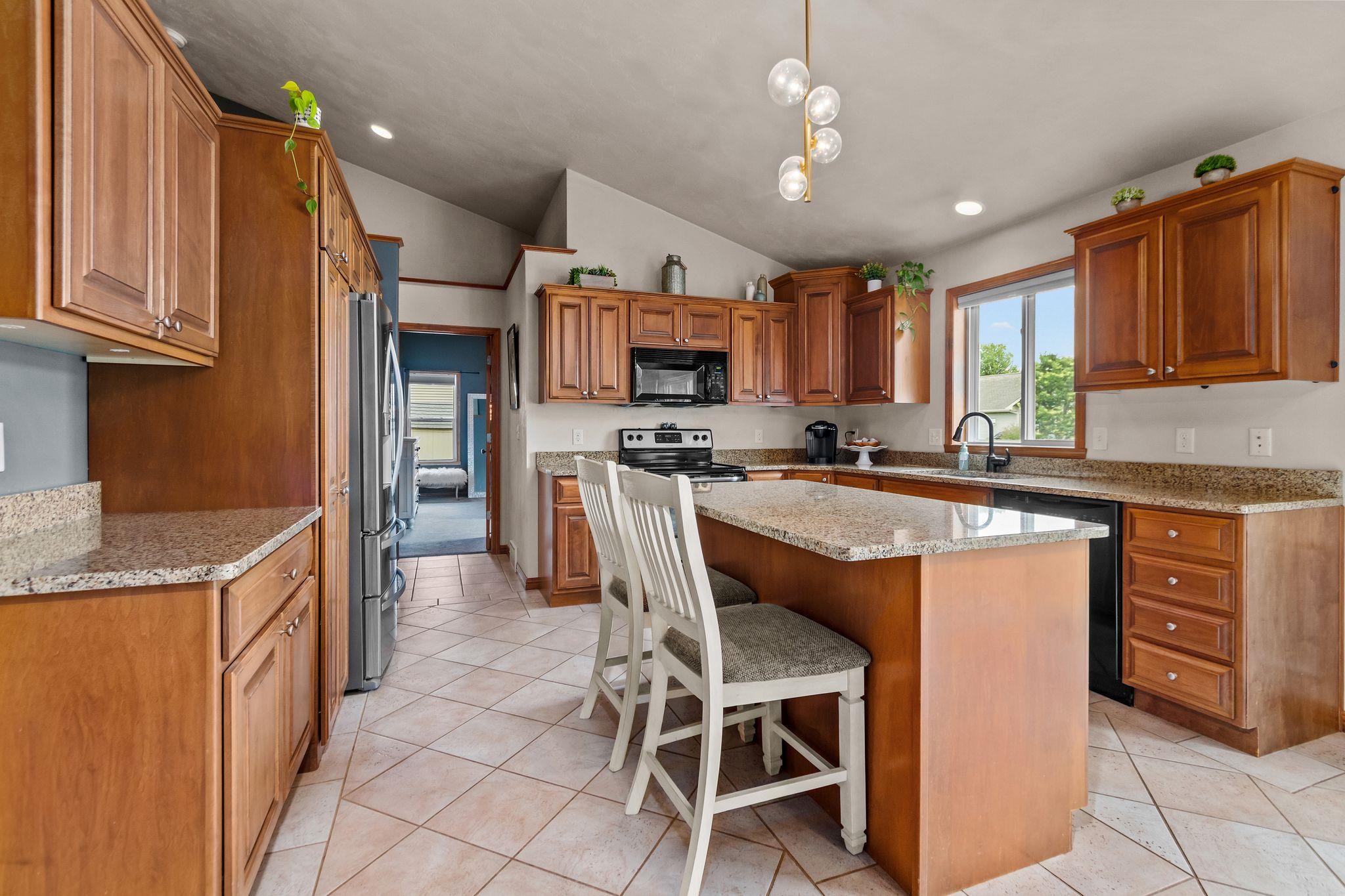 1578 LONE OAK Drive