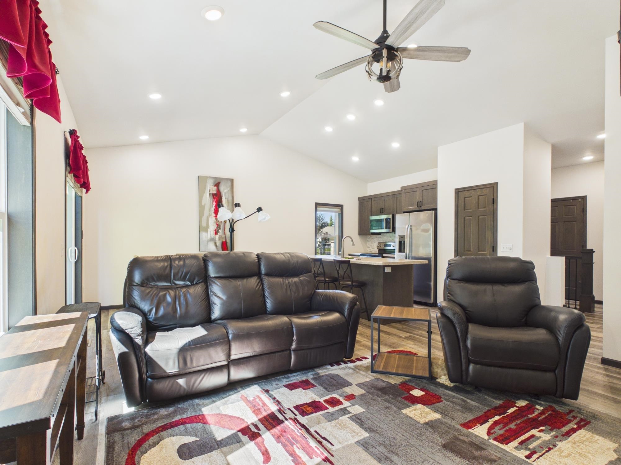 3196 W RYEGRASS Drive