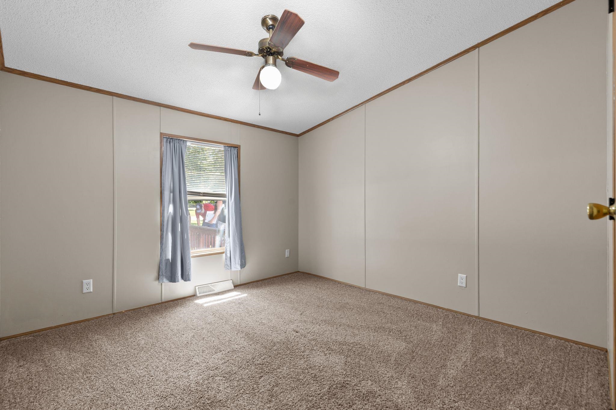 E2614 MARION Lane