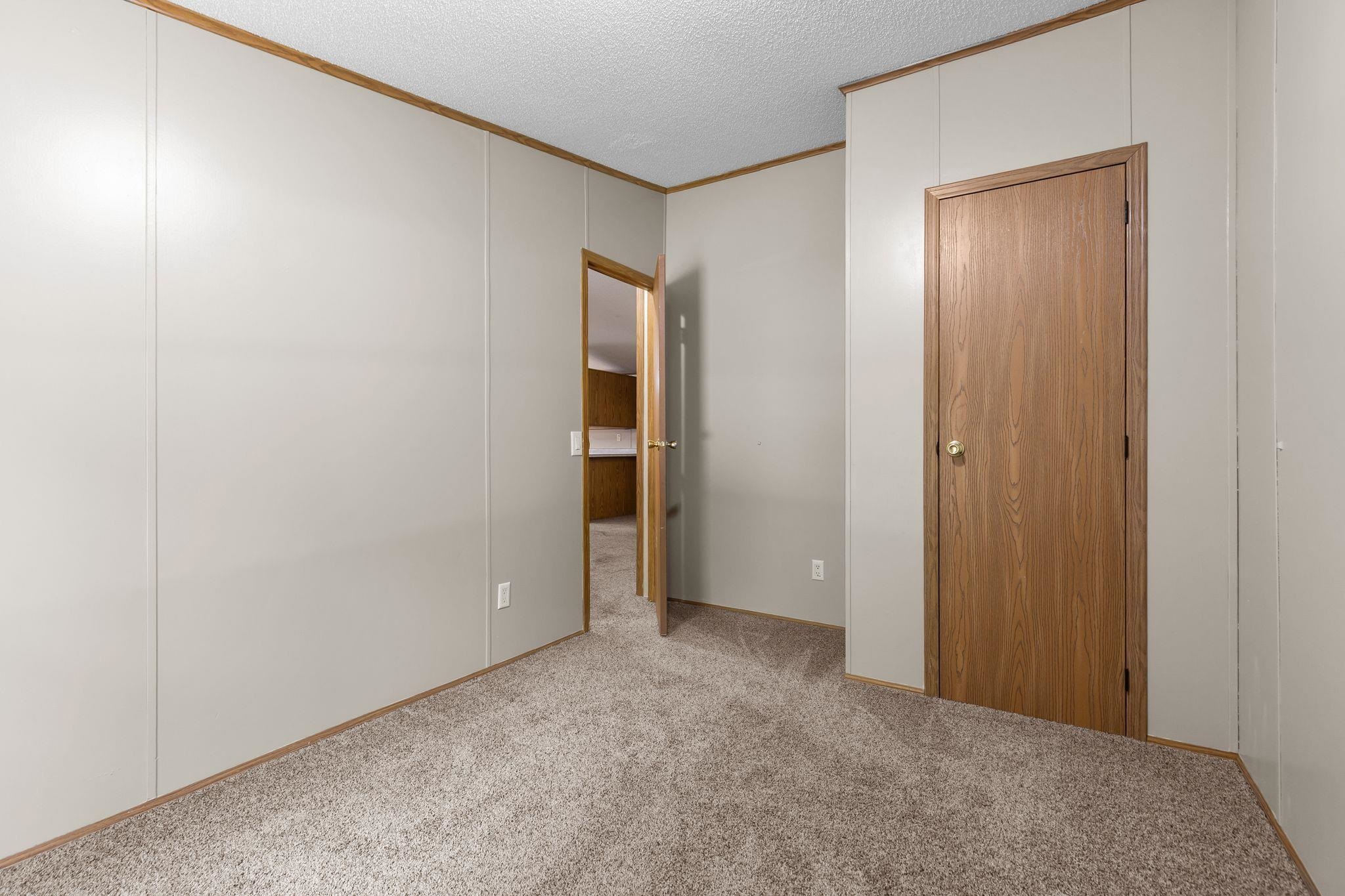 E2614 MARION Lane