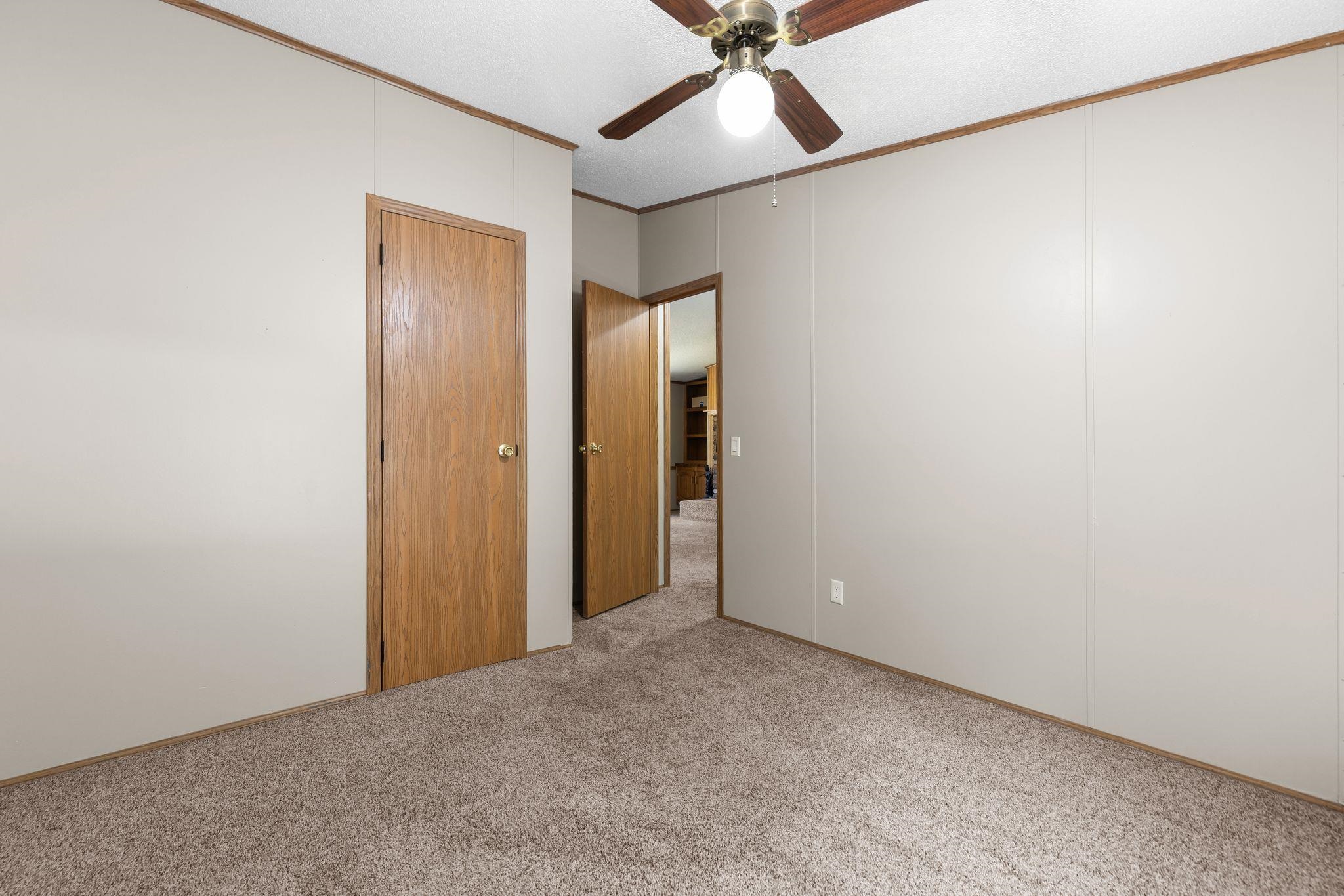 E2614 MARION Lane