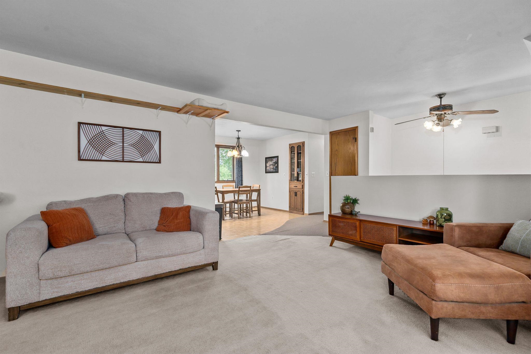 1400 S CHICKADEE Lane