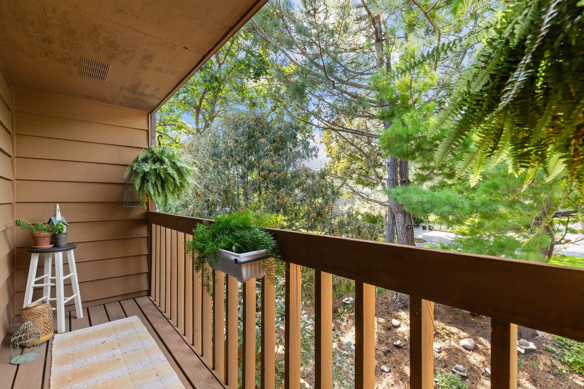 905 E WINDFIELD Place Unit: C