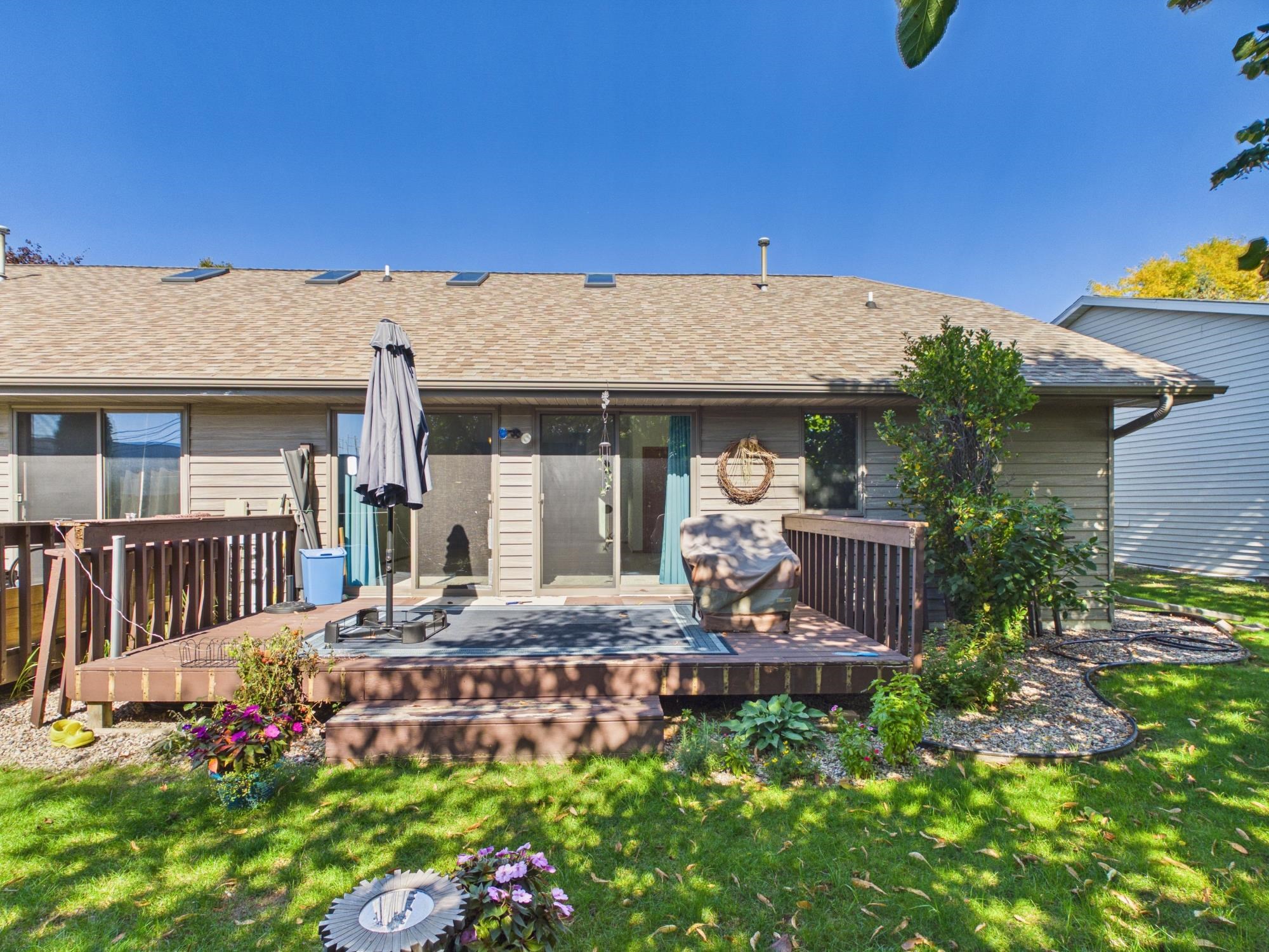 907 W RIDGEVIEW Drive