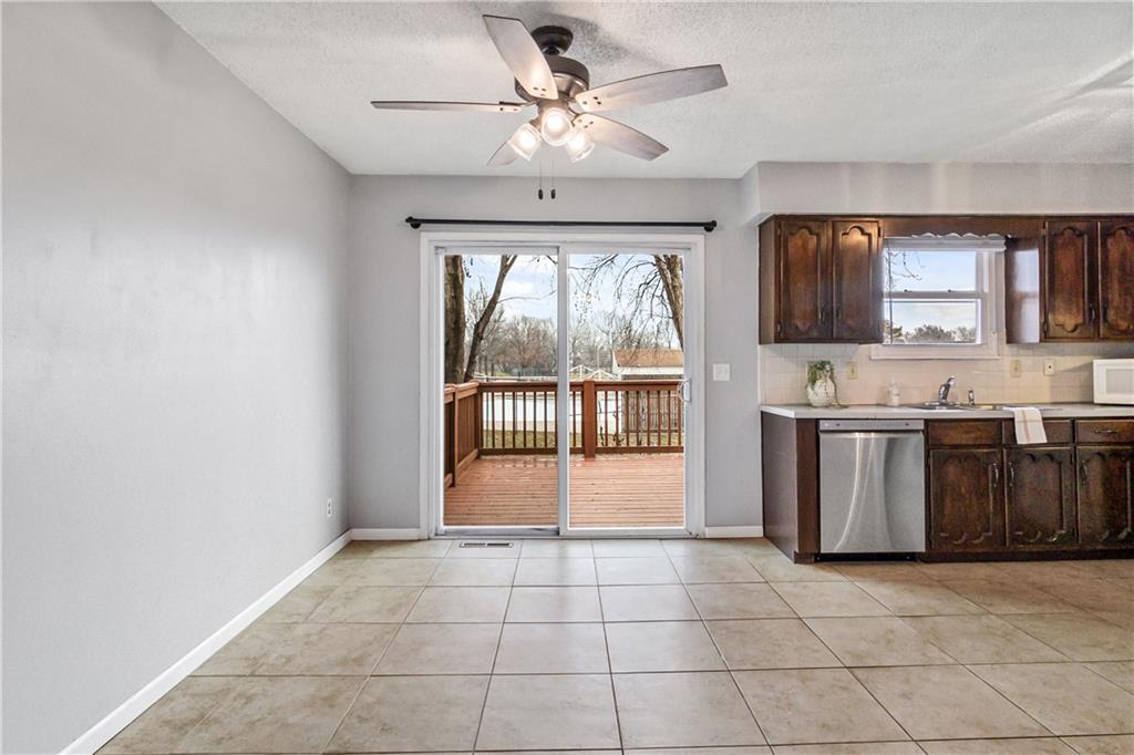 12721 S Raintree Drive