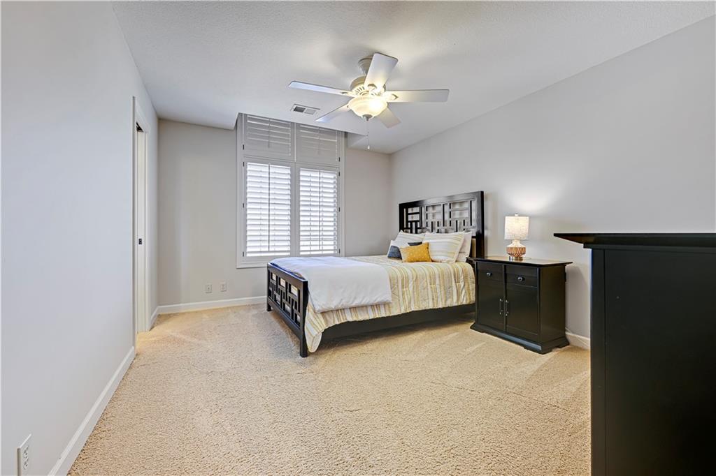 5414 W 164th Place