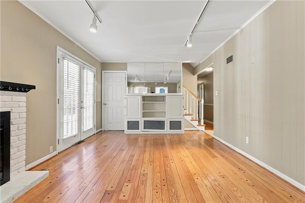 8136 Outlook Lane