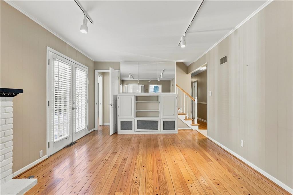 8136 Outlook Lane