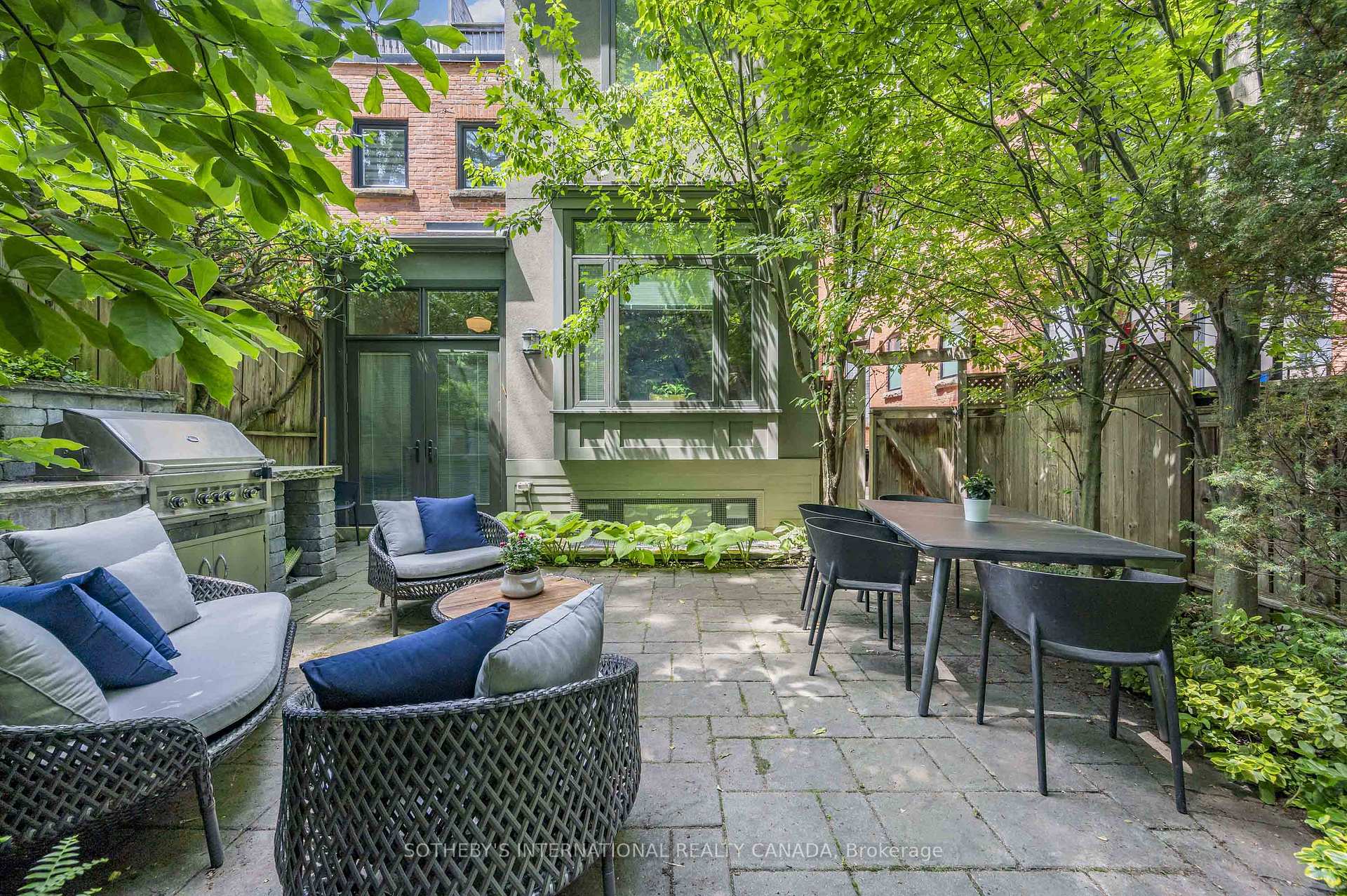 67 Madison Avenue, Toronto