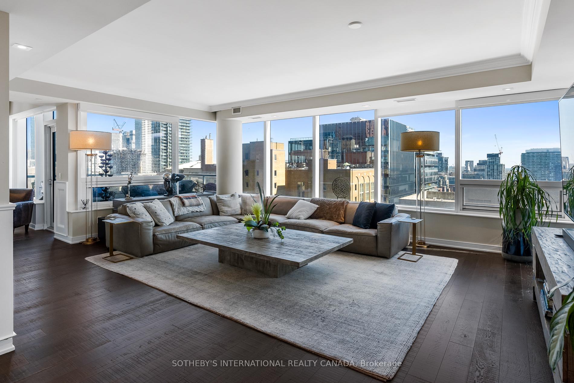 #2004 - 88 Scott Street, Toronto Unit: 2004