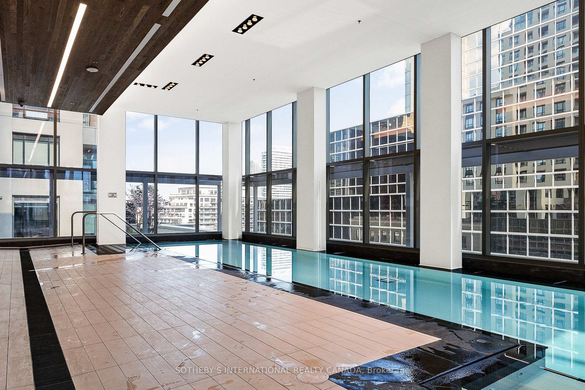 #2004 - 88 Scott Street, Toronto Unit: 2004