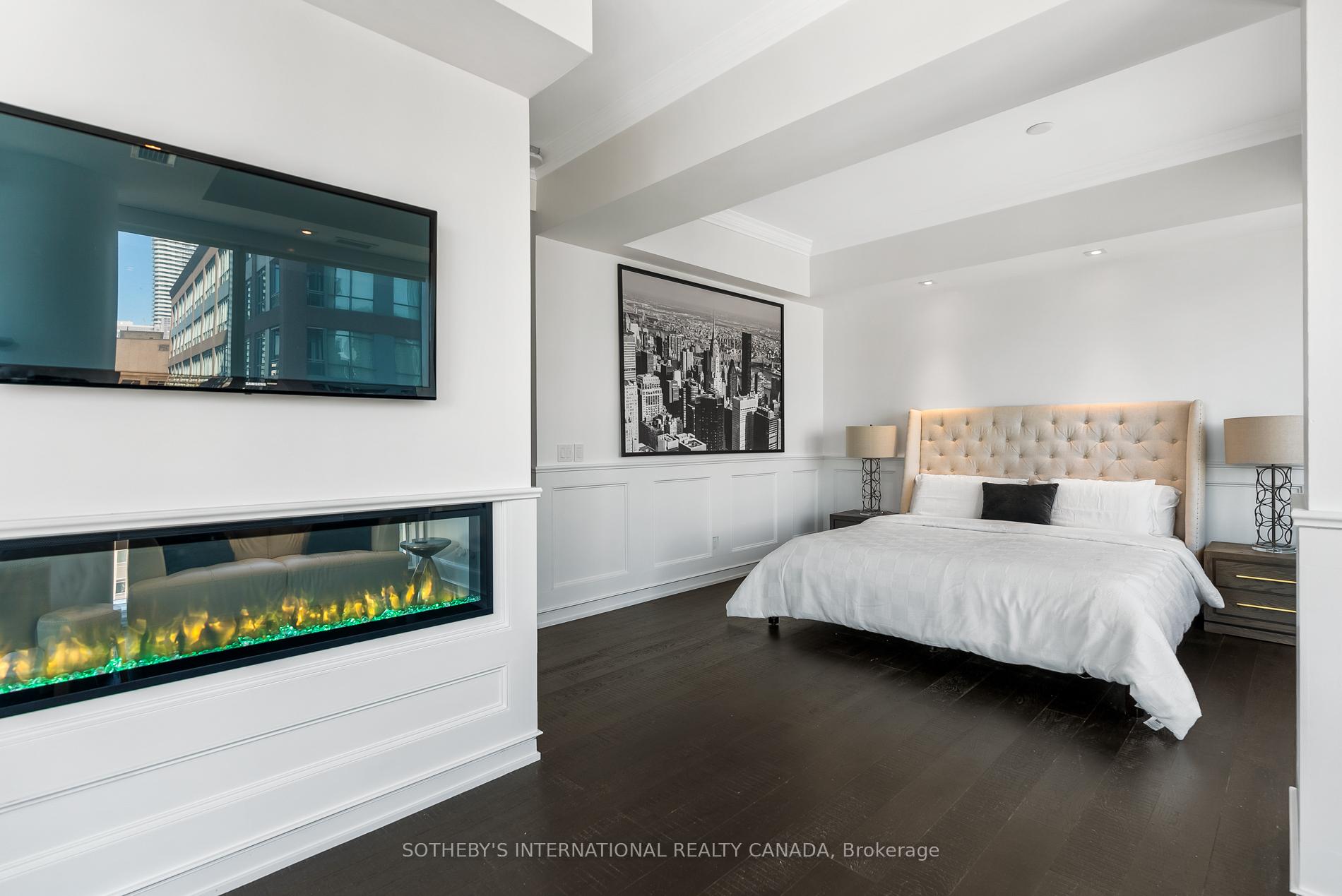 #2004 - 88 Scott Street, Toronto Unit: 2004