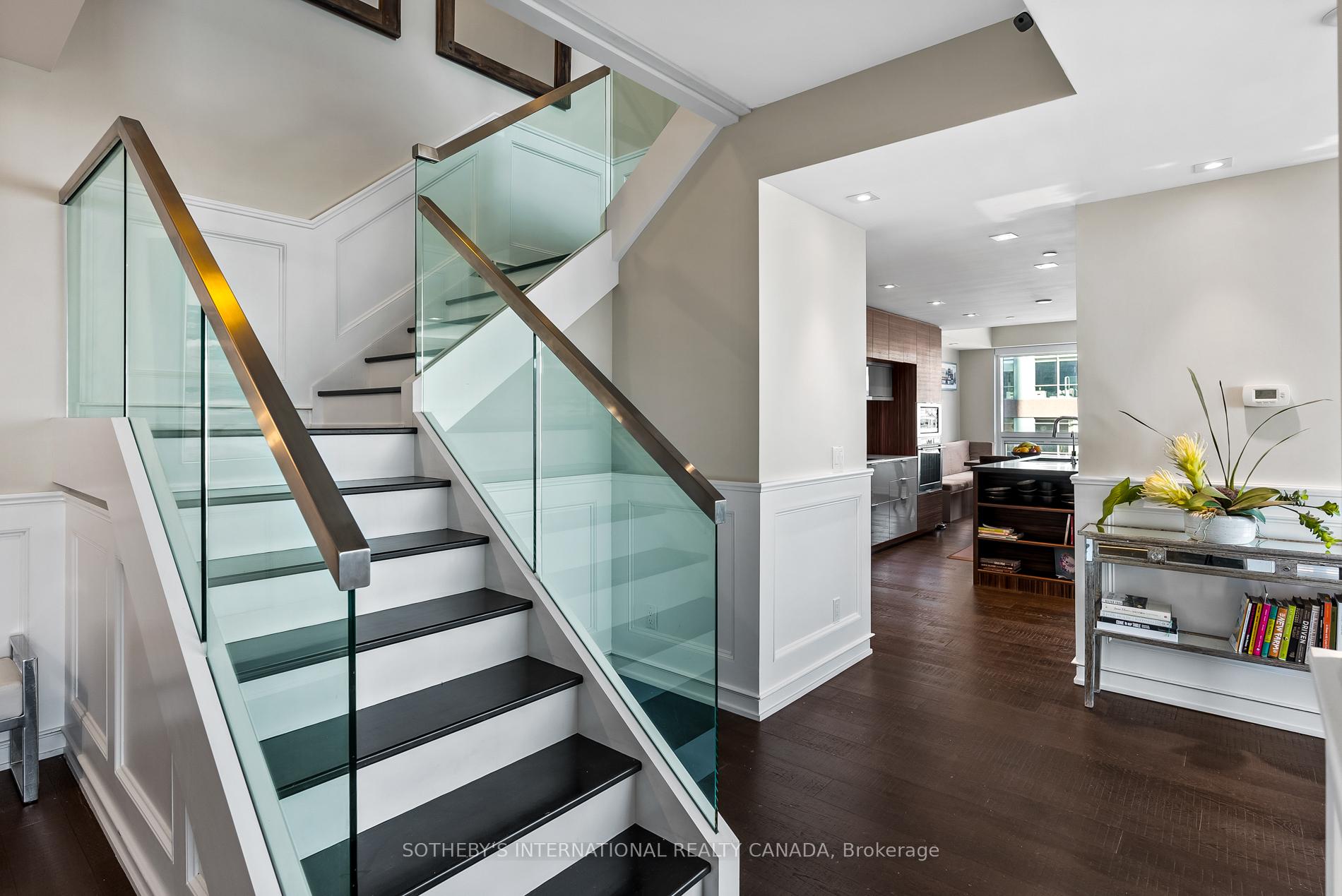 #2004 - 88 Scott Street, Toronto Unit: 2004