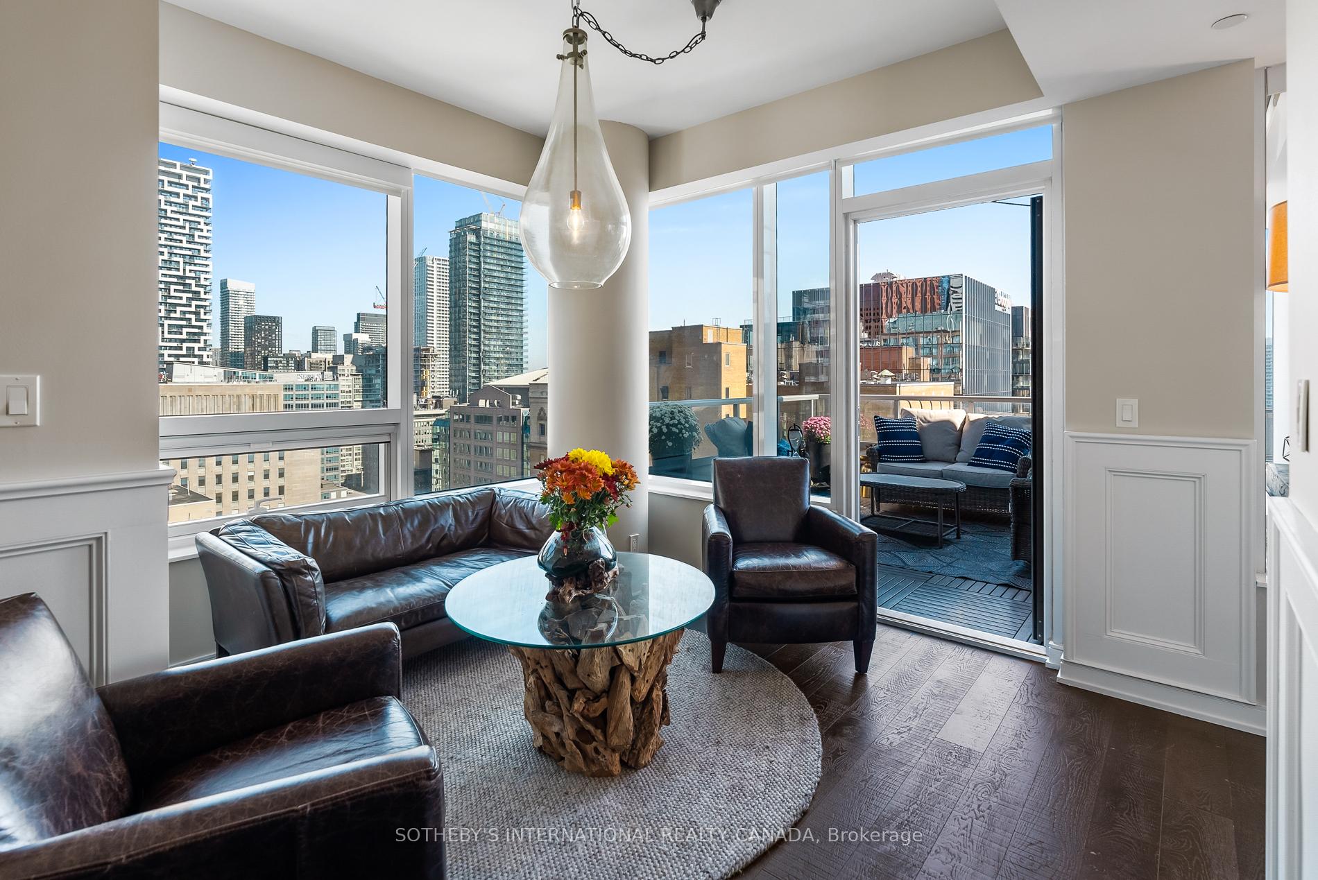 #2004 - 88 Scott Street, Toronto Unit: 2004