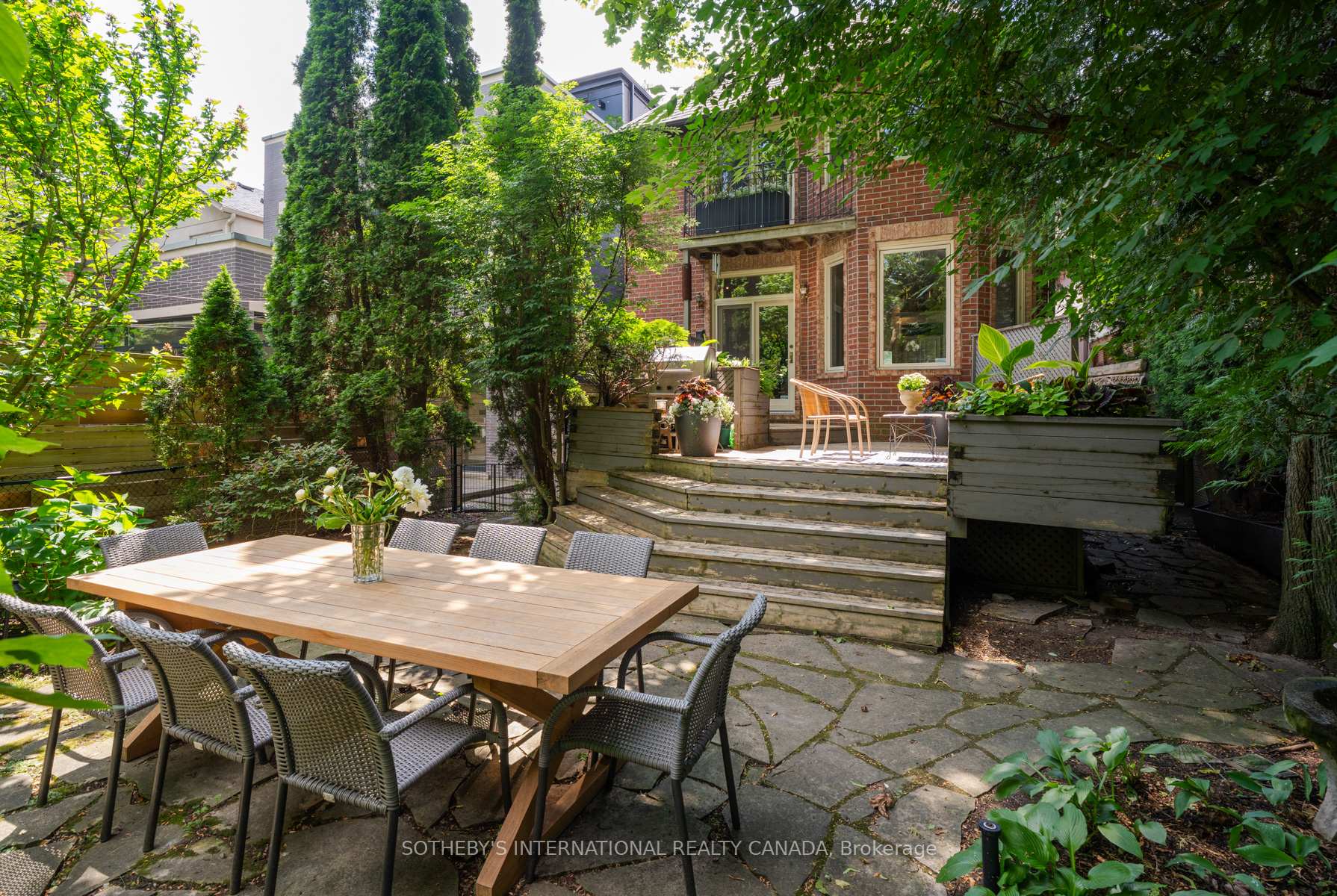 112 Sherwood Avenue, Toronto