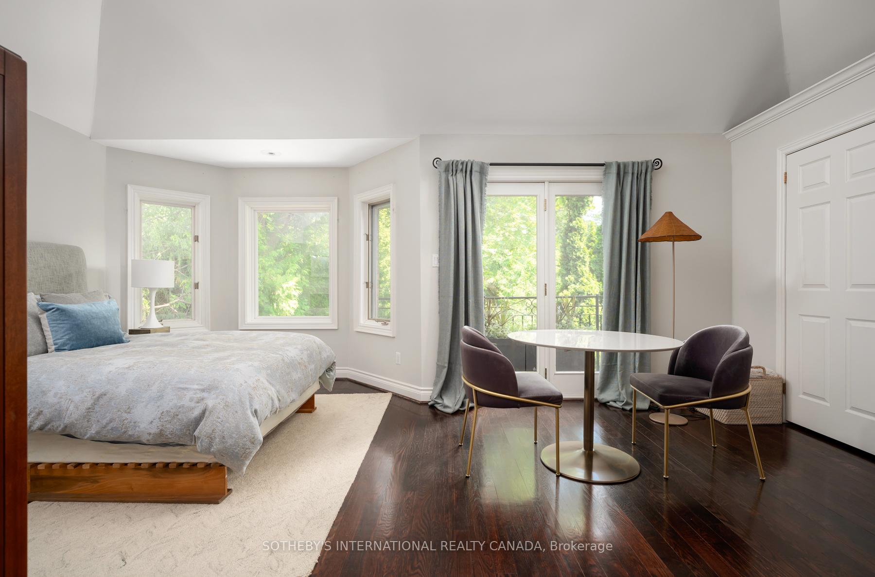 112 Sherwood Avenue, Toronto