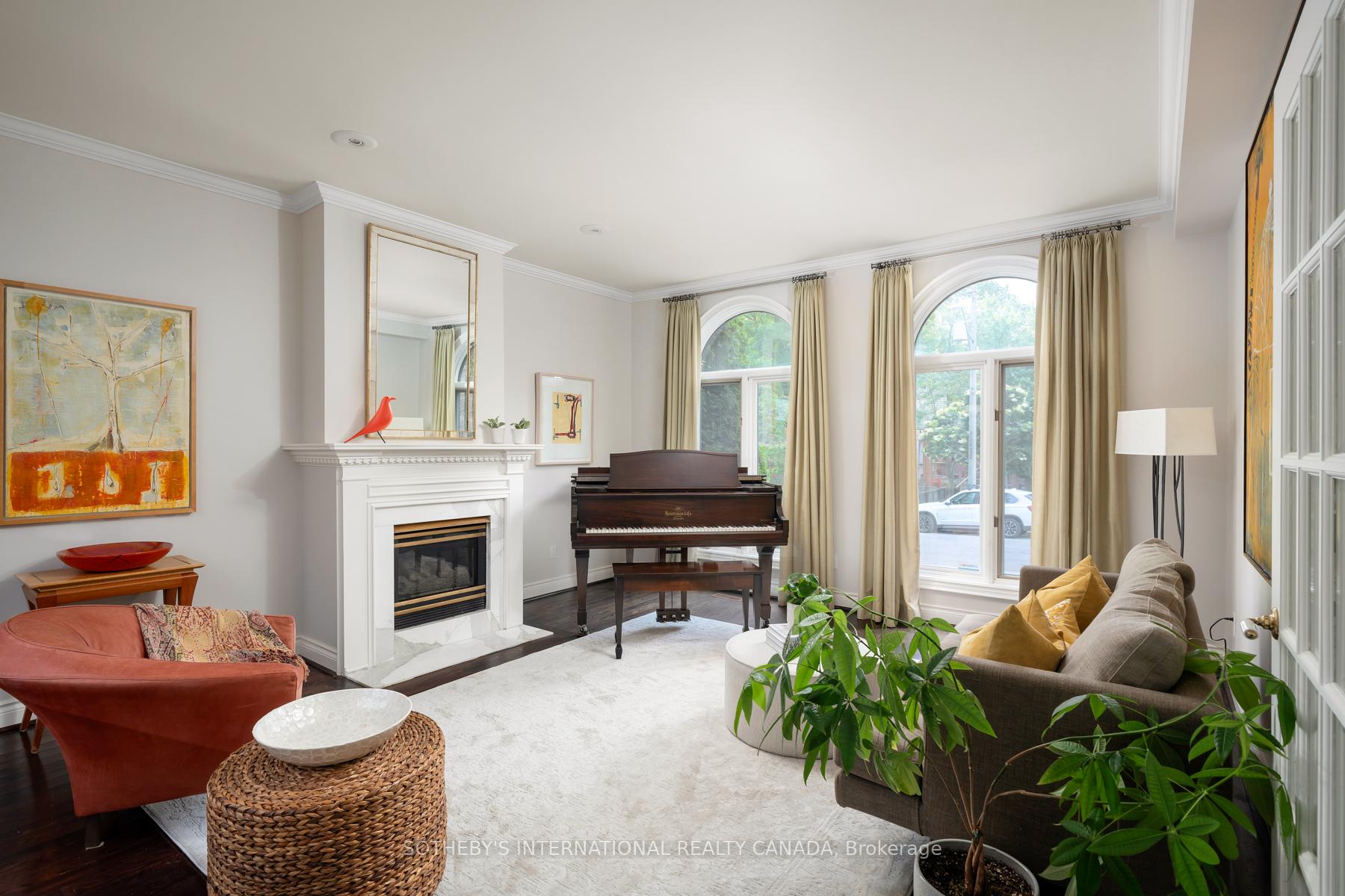 112 Sherwood Avenue, Toronto