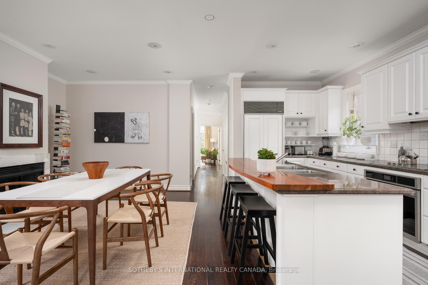 112 Sherwood Avenue, Toronto