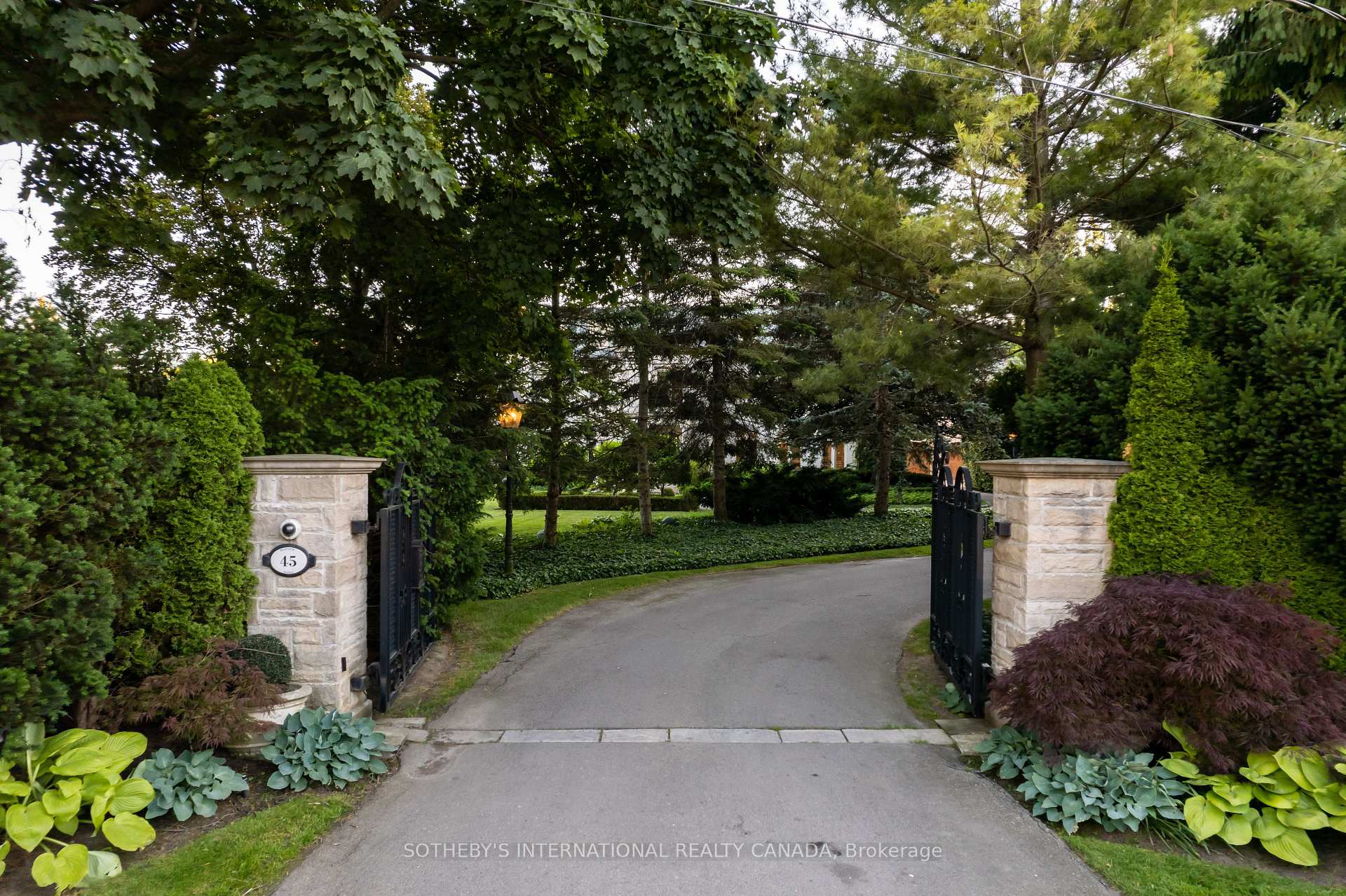 45 Bayview Ridge, Toronto