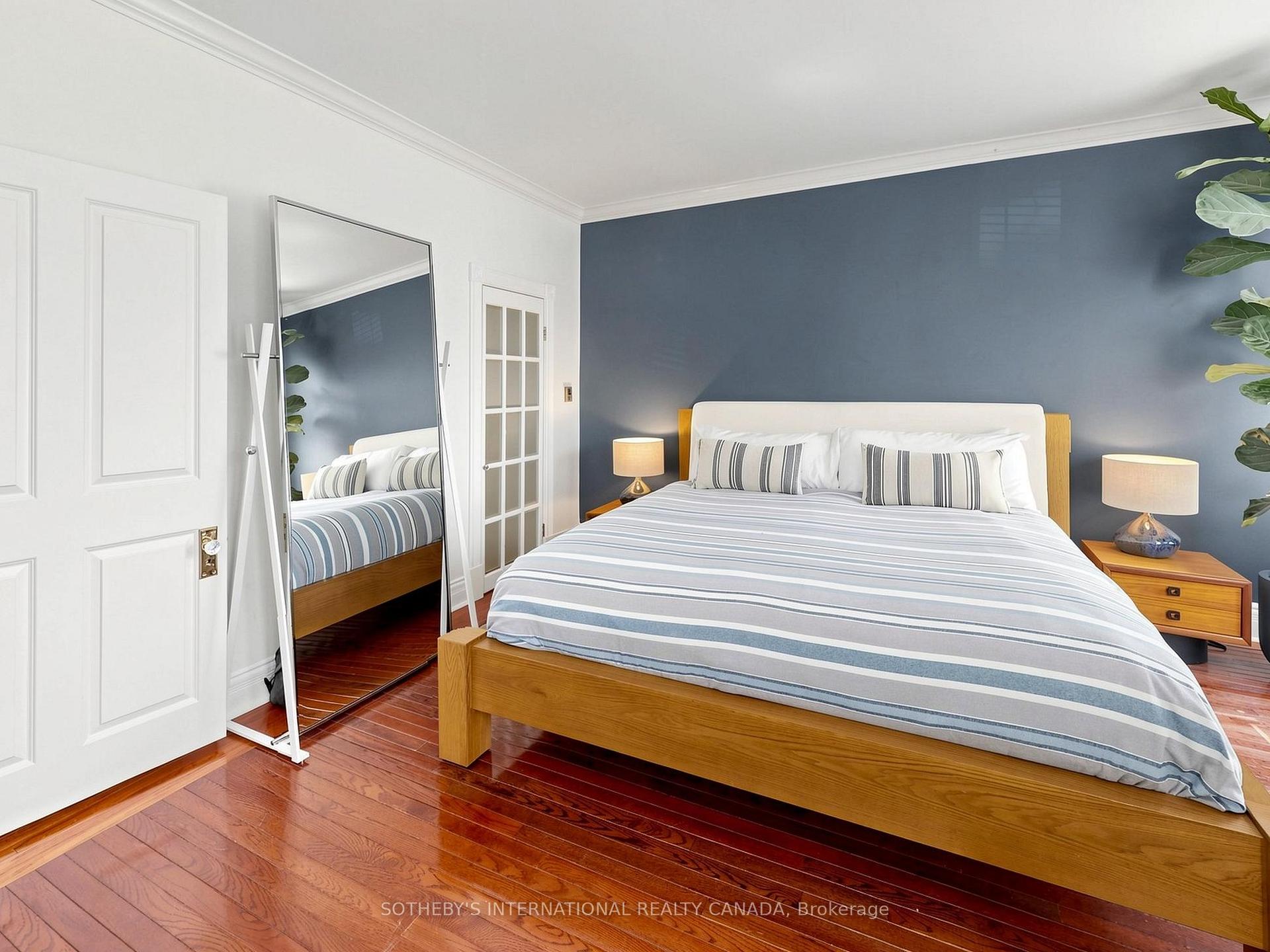 328 Wellesley Street E