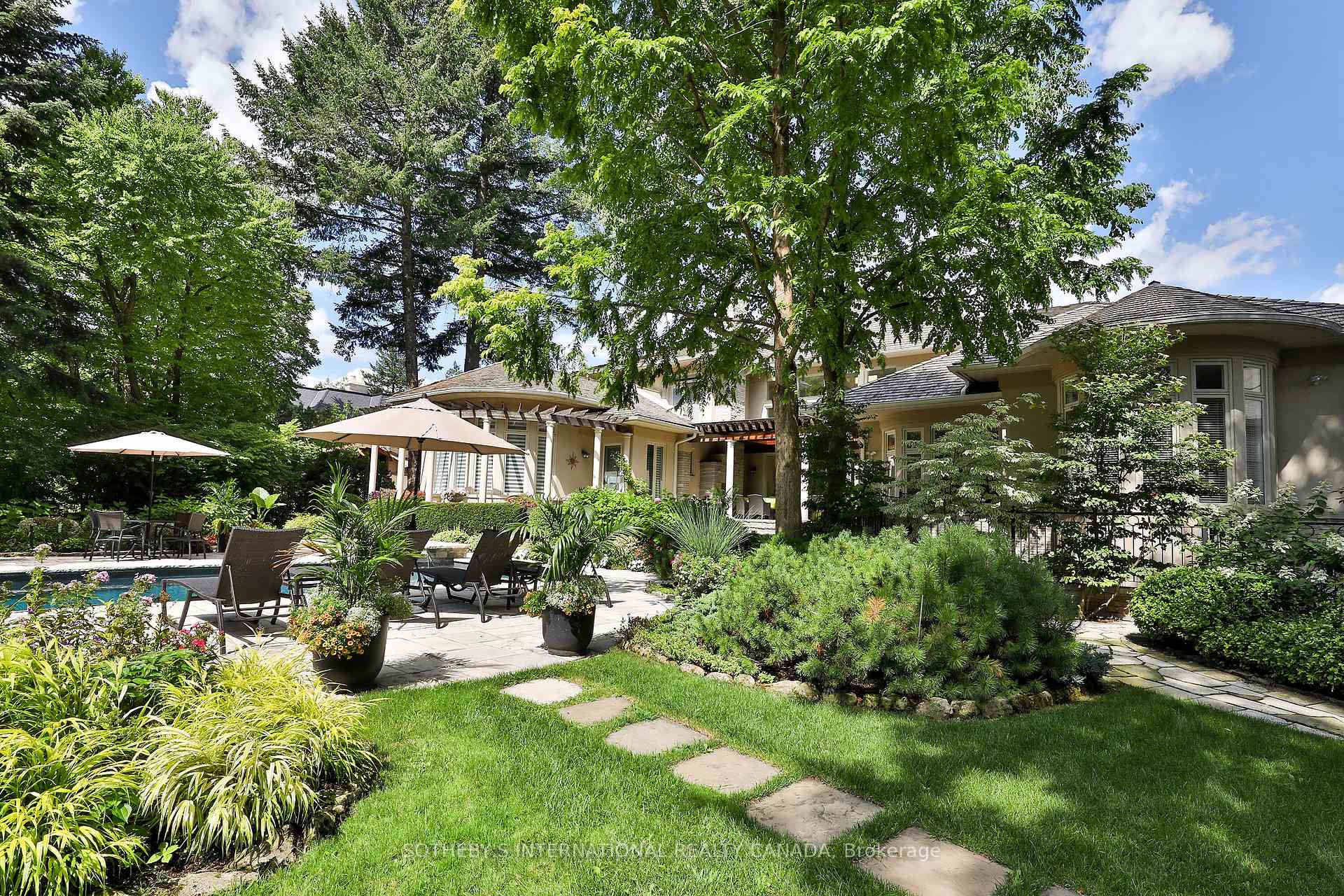23 Country Lane, Toronto