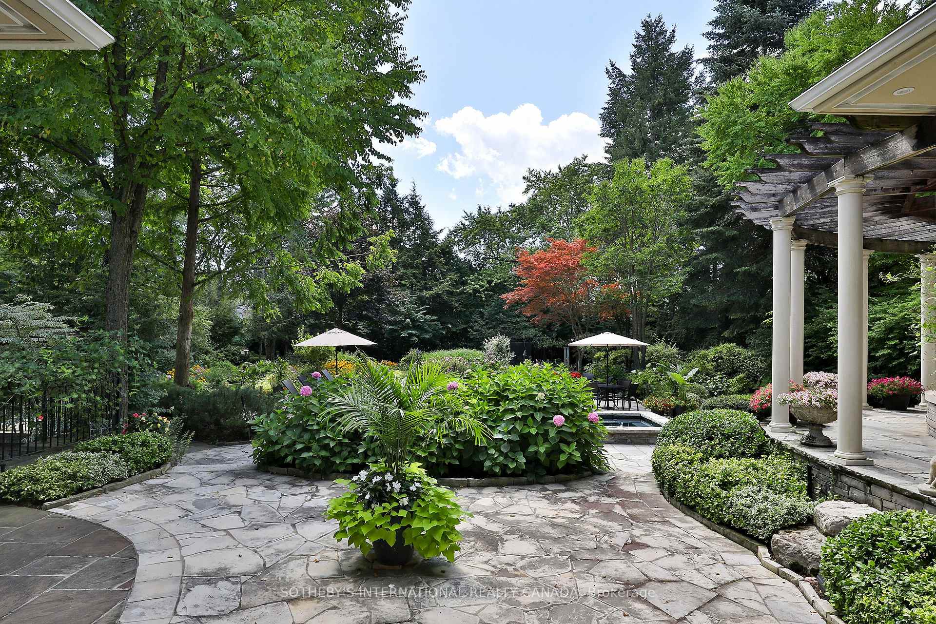 23 Country Lane, Toronto