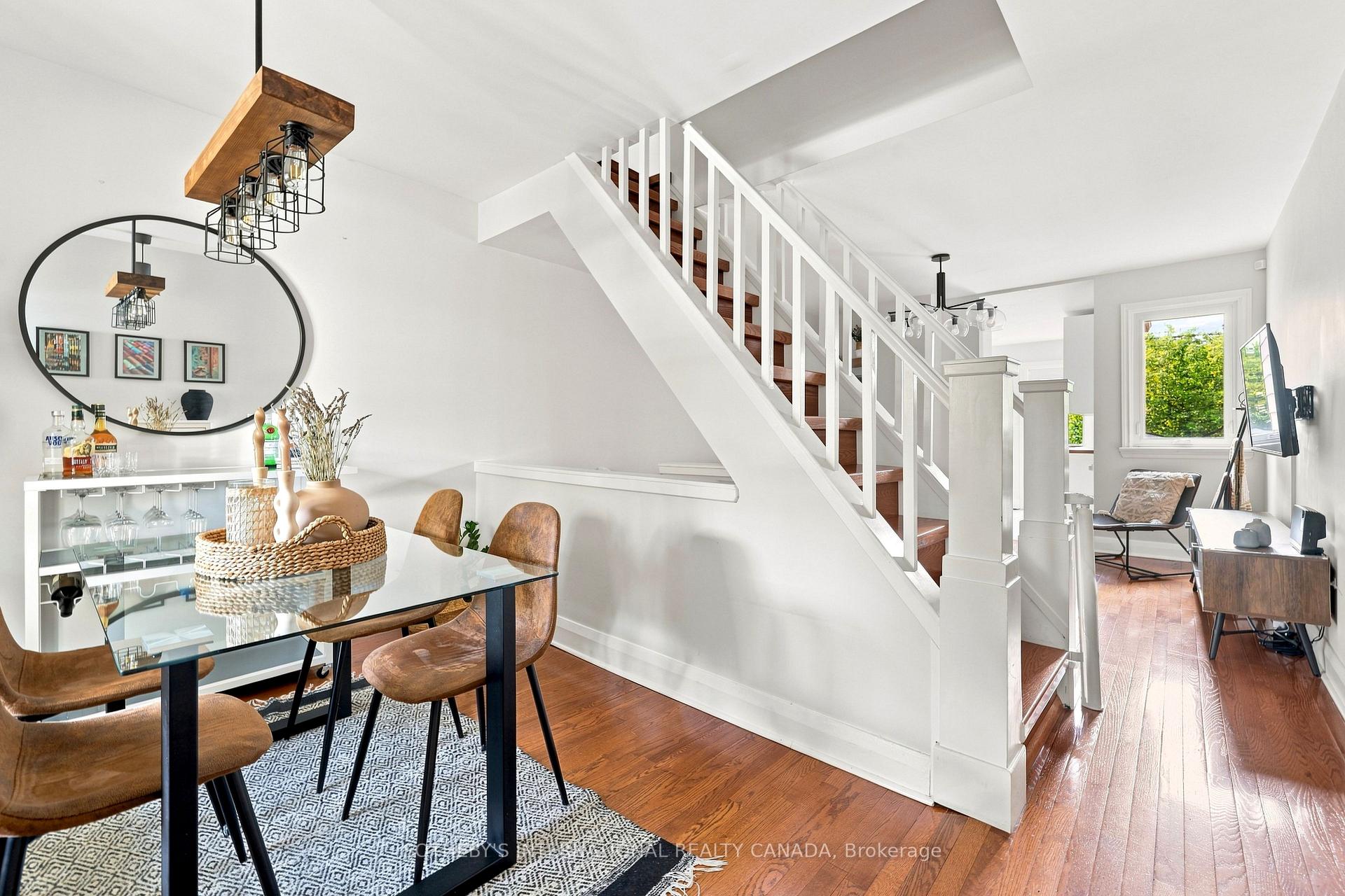 213 Oakcrest Avenue, Toronto