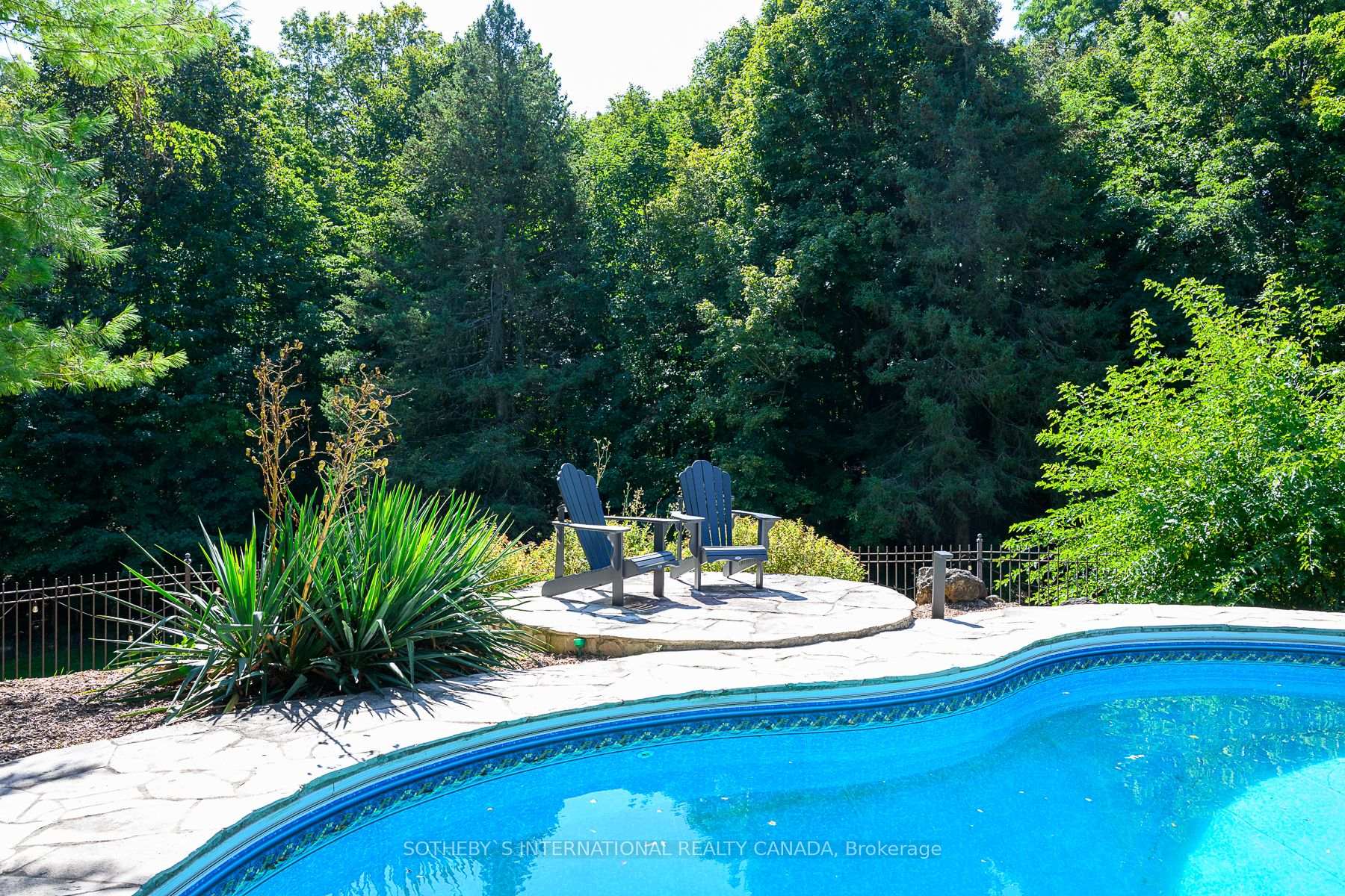 2376 8 SIDEROAD