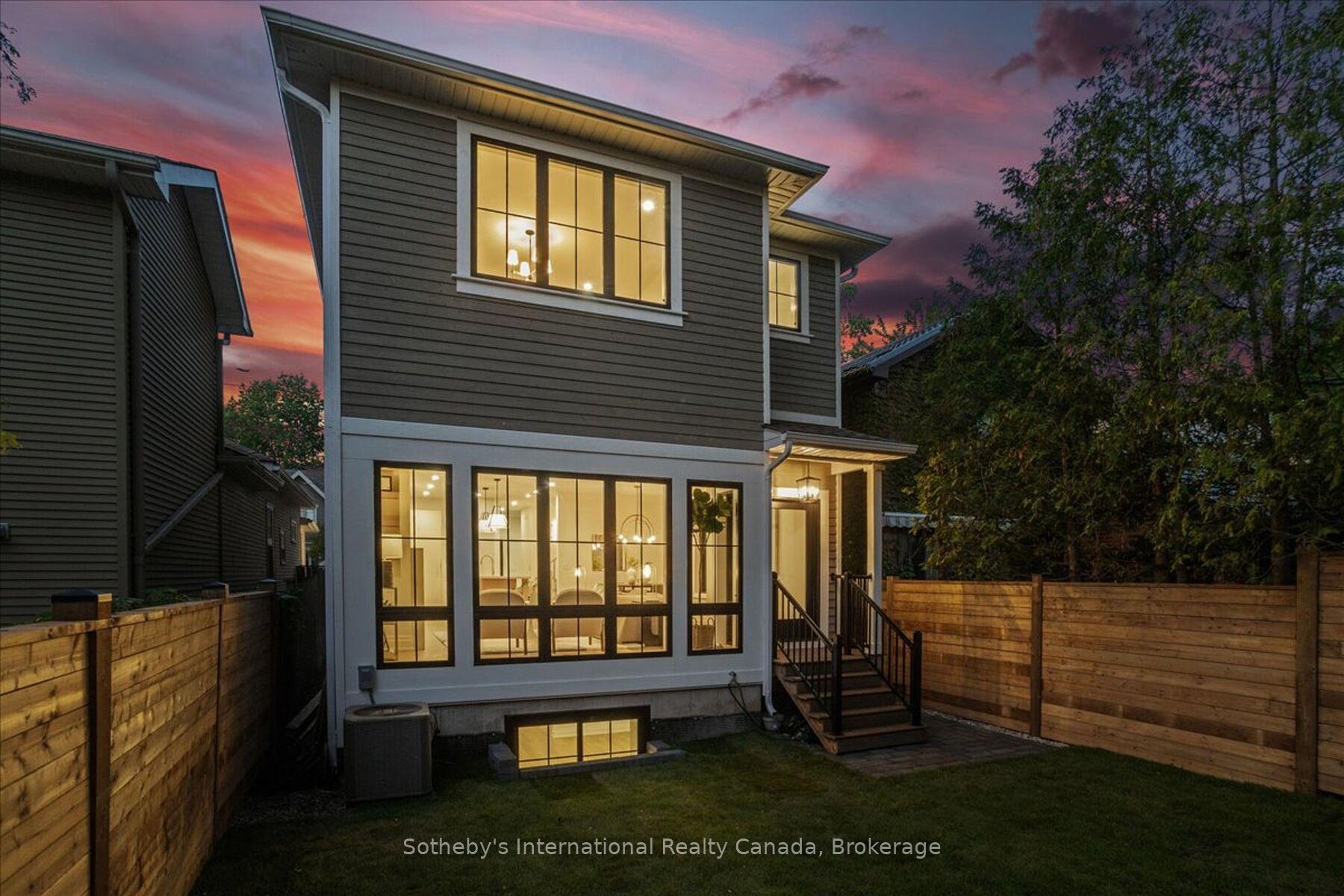 152 CHISHOLM Street