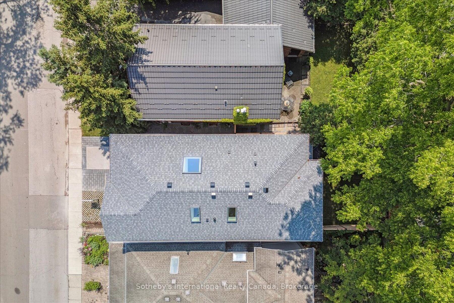152 CHISHOLM Street