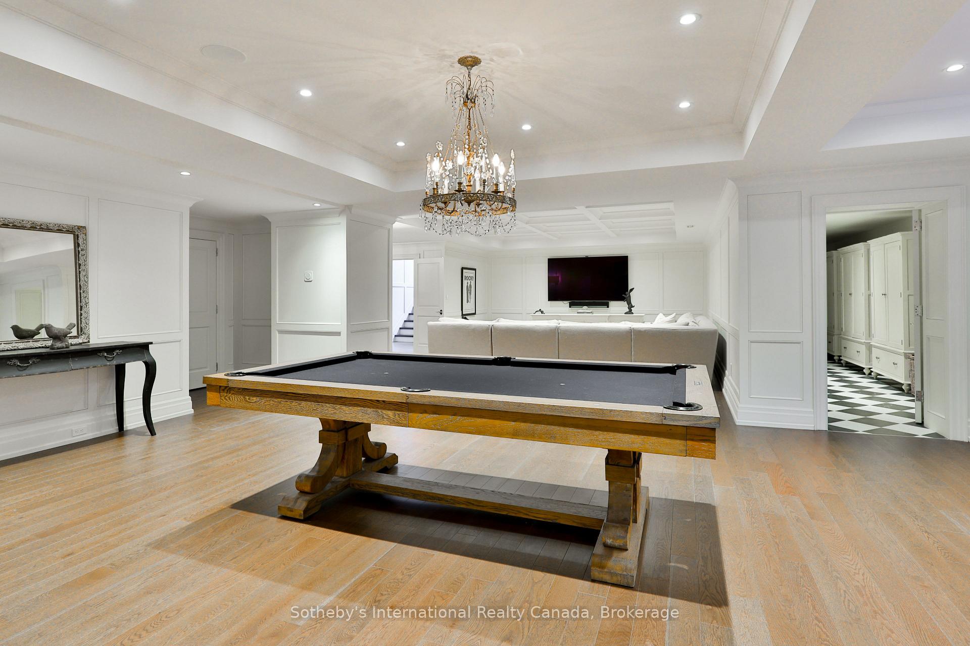 1497 Lakeshore Road