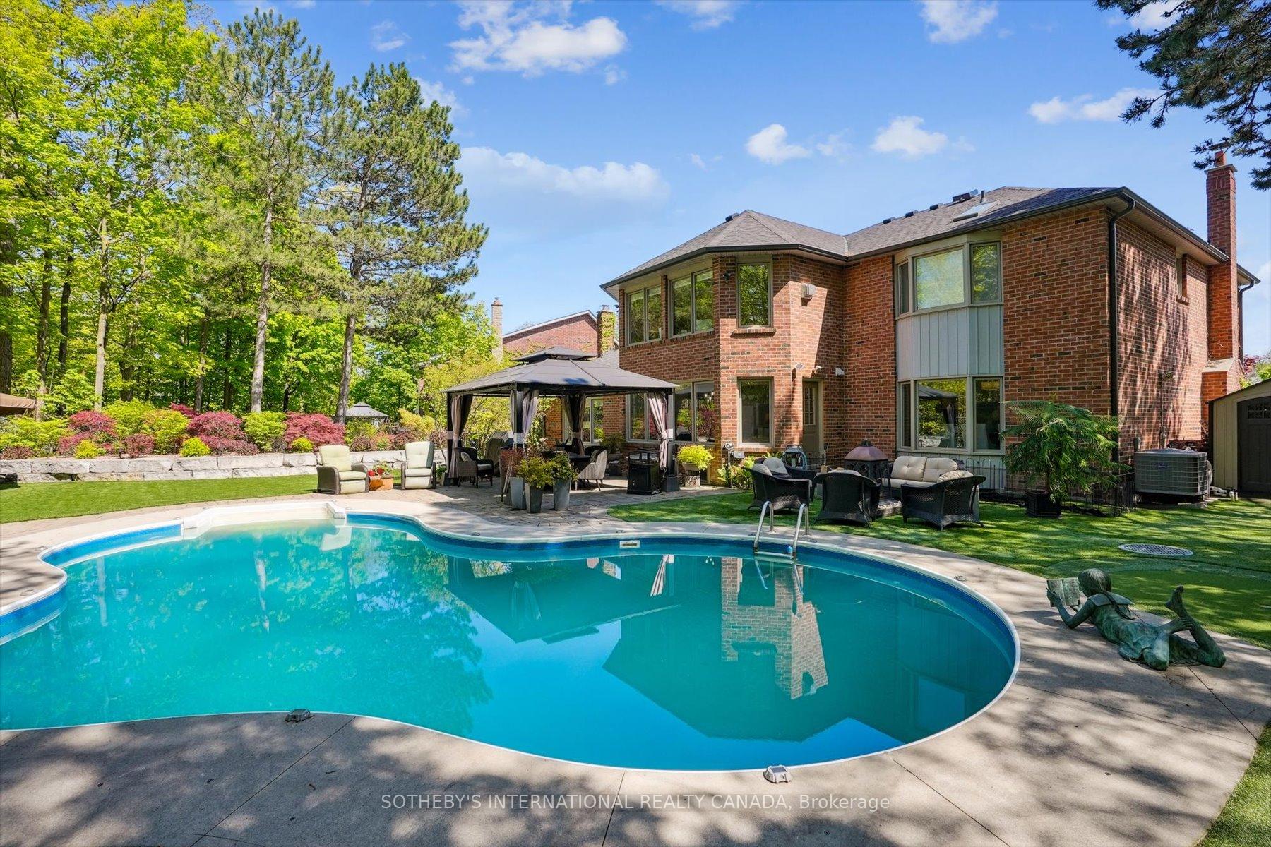 1662 Roundleaf Court