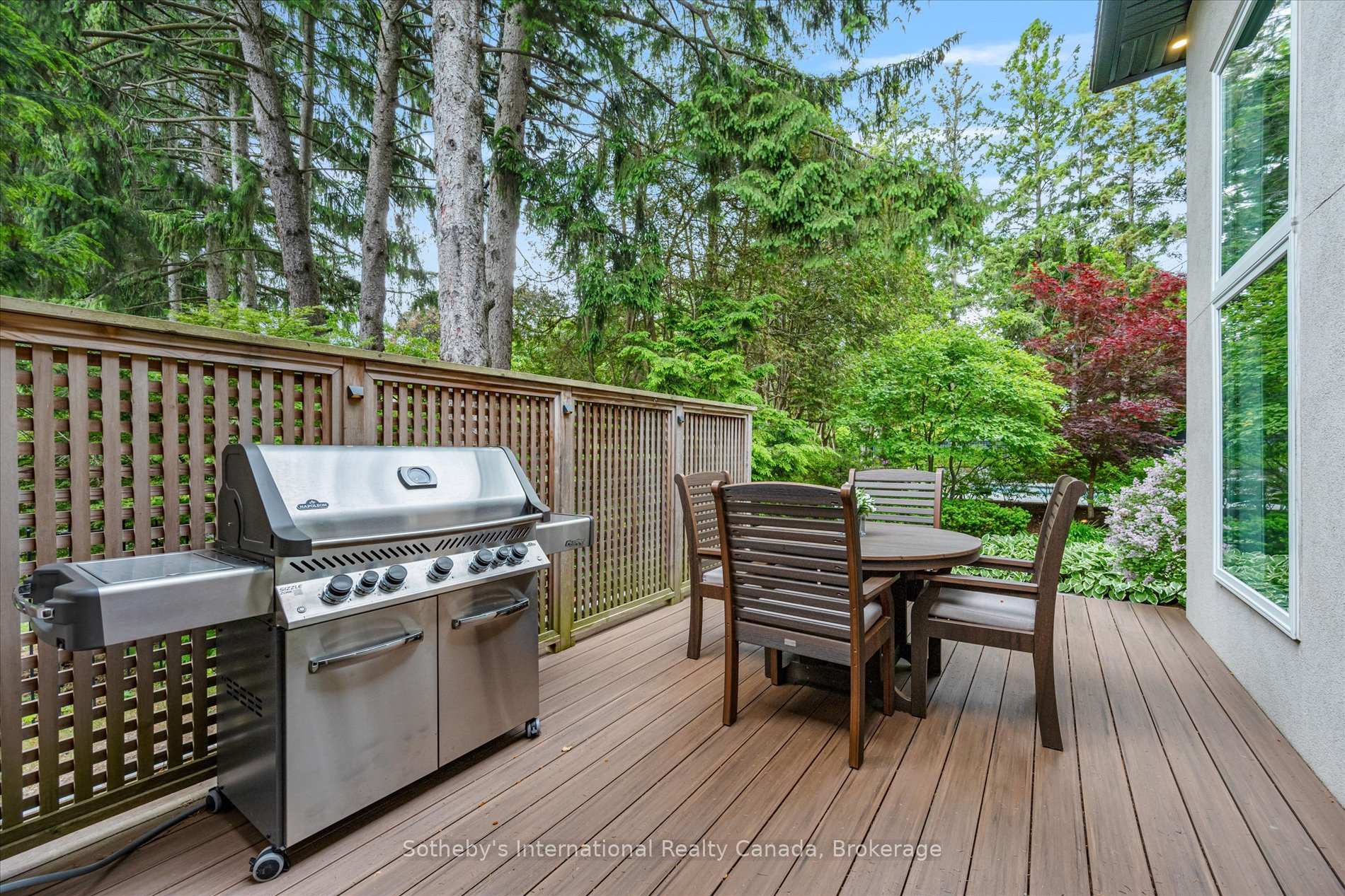 4169 Lakeshore Road