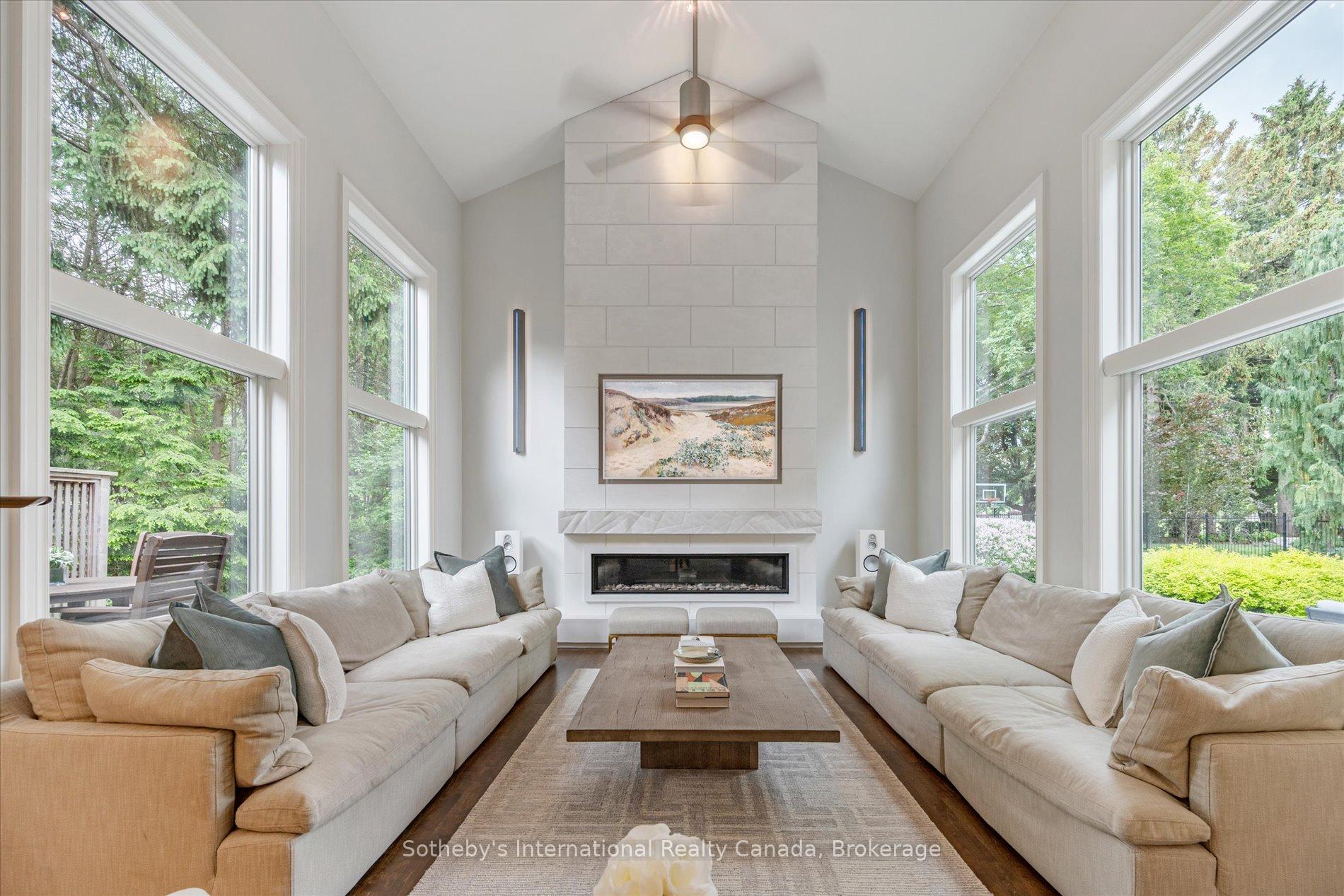 4169 Lakeshore Road
