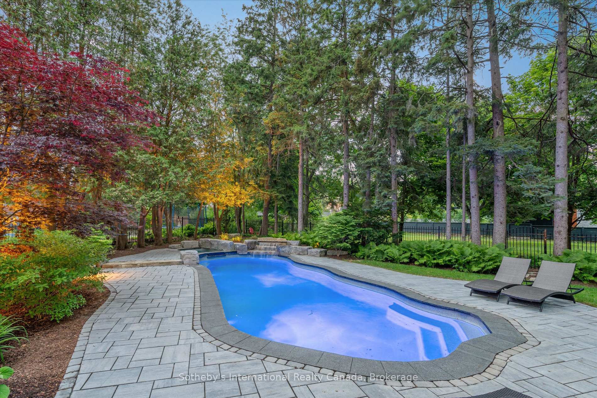 4169 Lakeshore Road