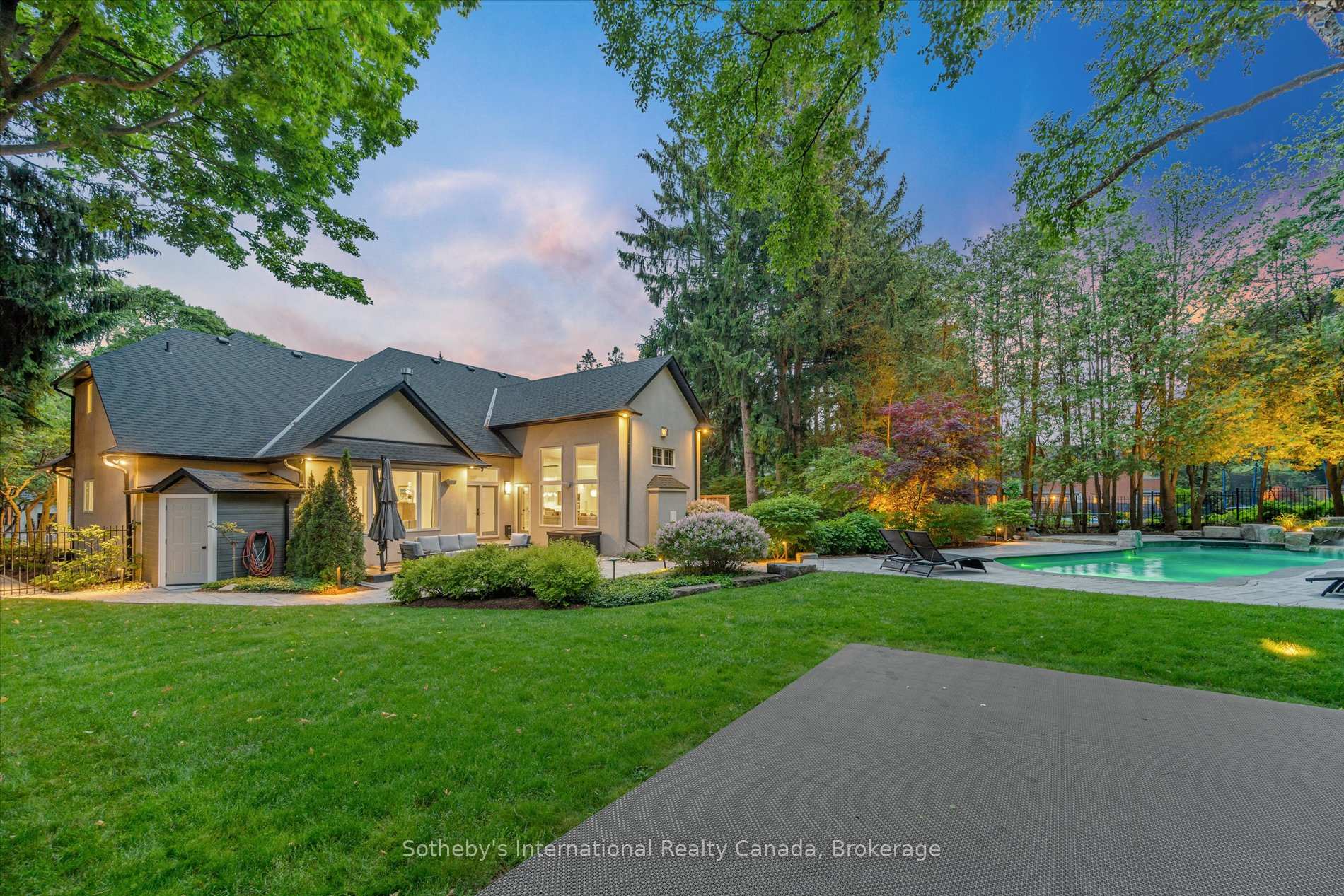4169 Lakeshore Road