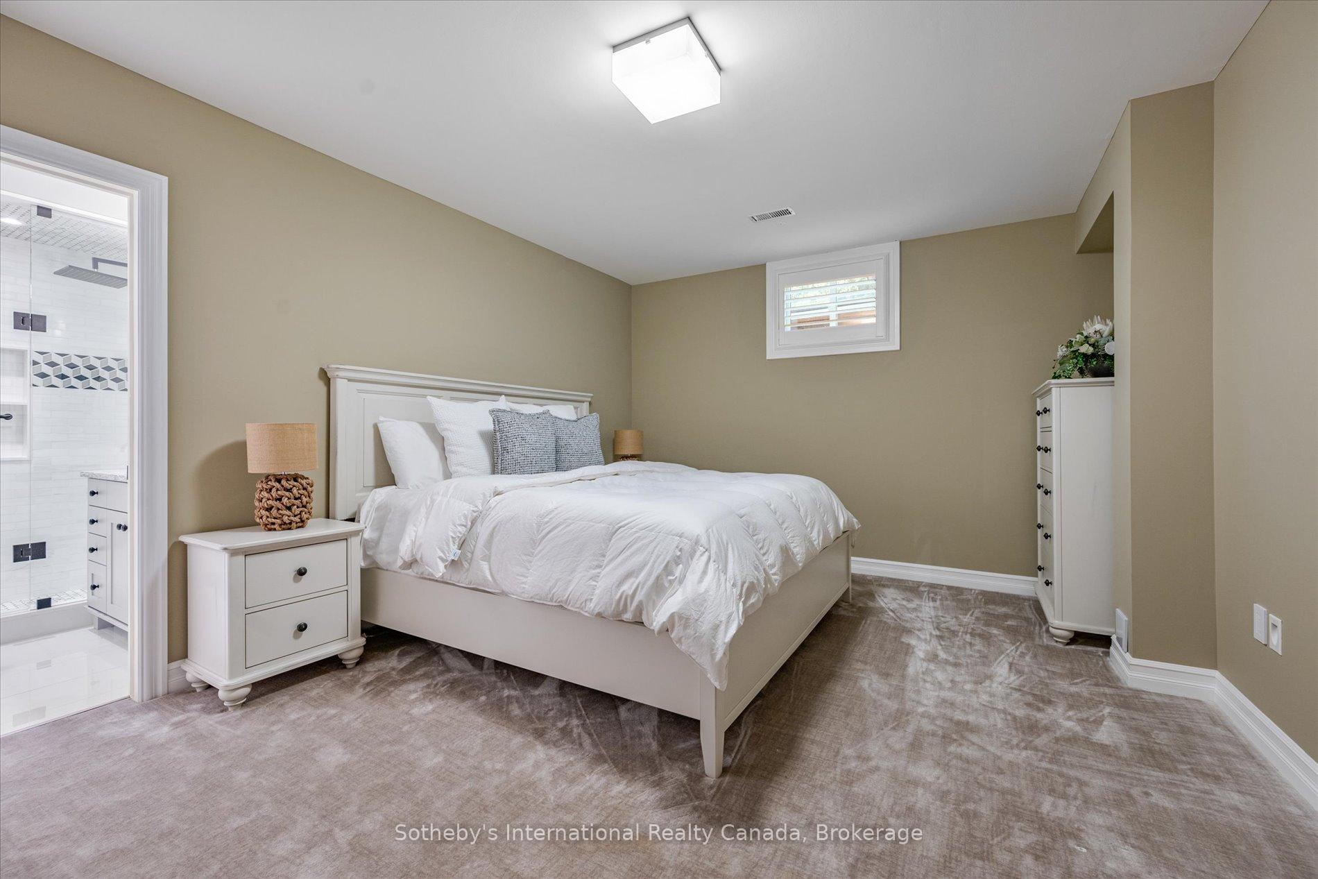 4169 Lakeshore Road