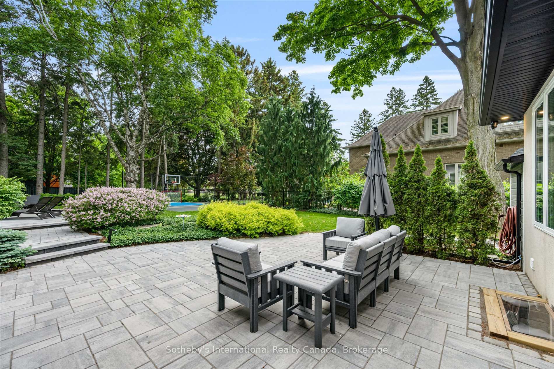 4169 Lakeshore Road