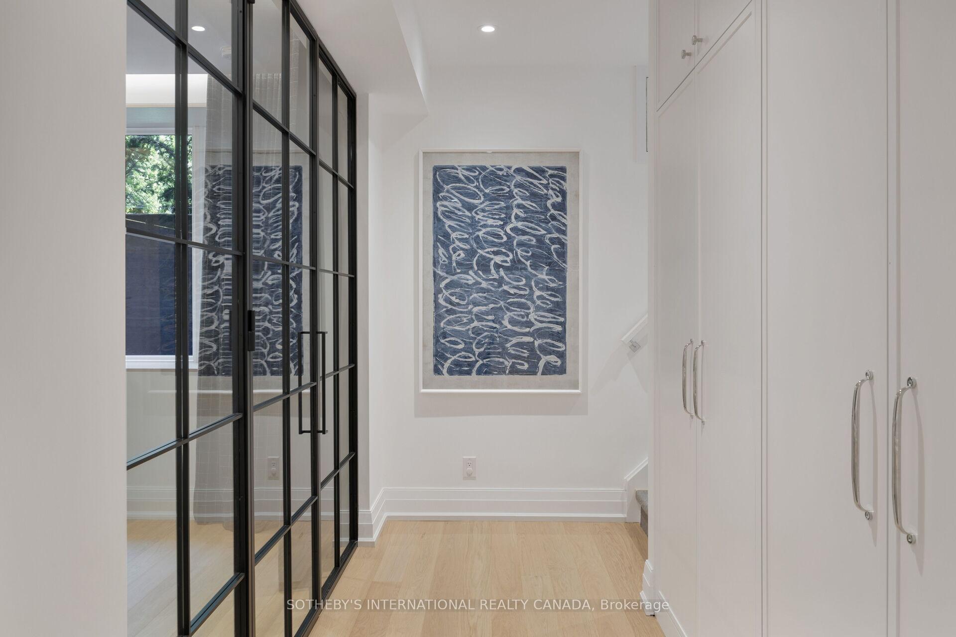 12 Hewitt Avenue, Toronto