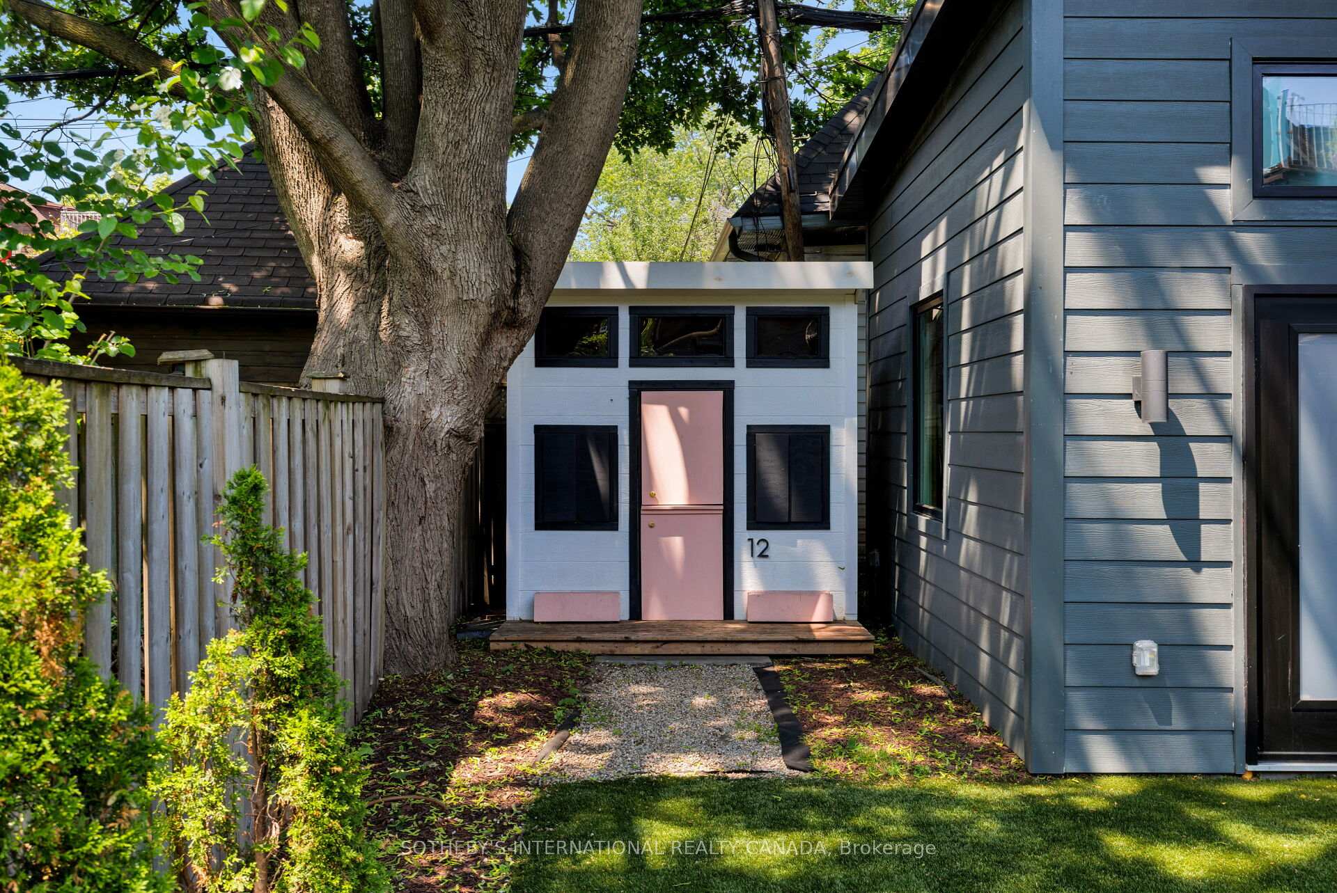 12 Hewitt Avenue, Toronto