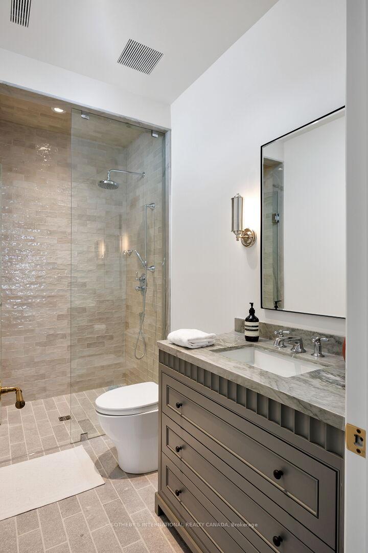 153 Perry Crescent, Toronto