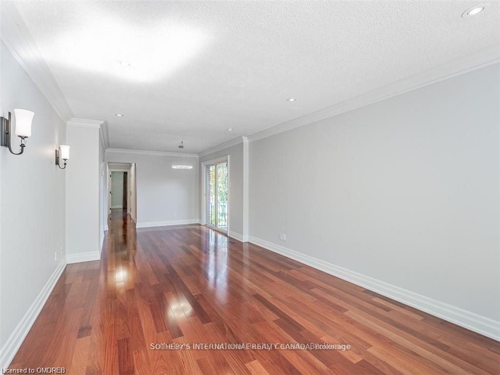 942 Fletcher Valley Crescent