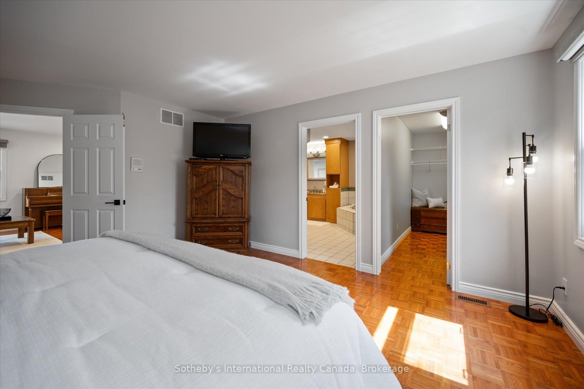 1248 Landfair Crescent